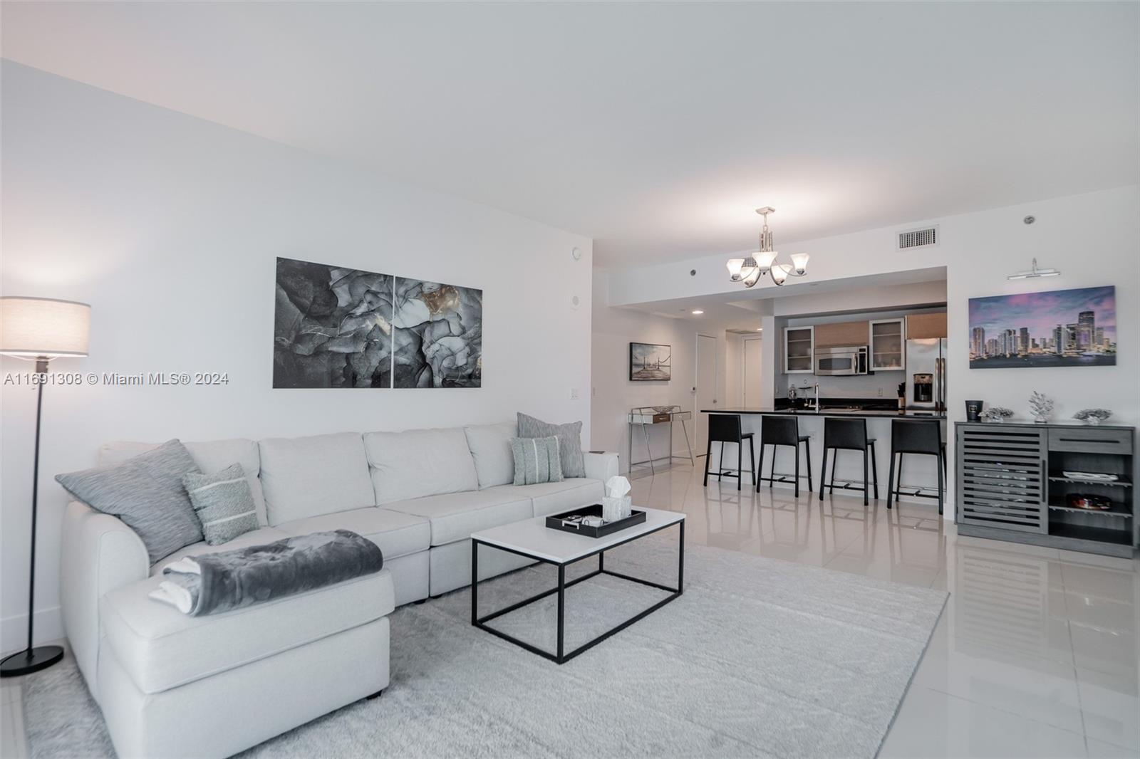 951 Brickell Ave # 1510
