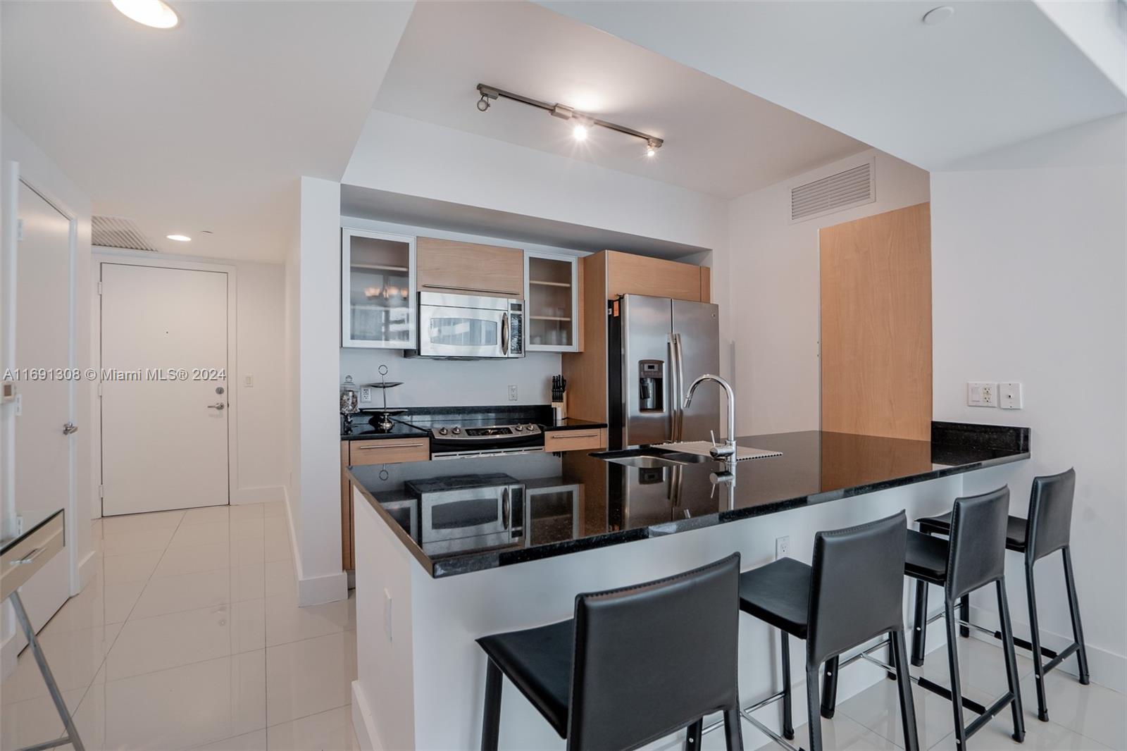 951 Brickell Ave # 1510