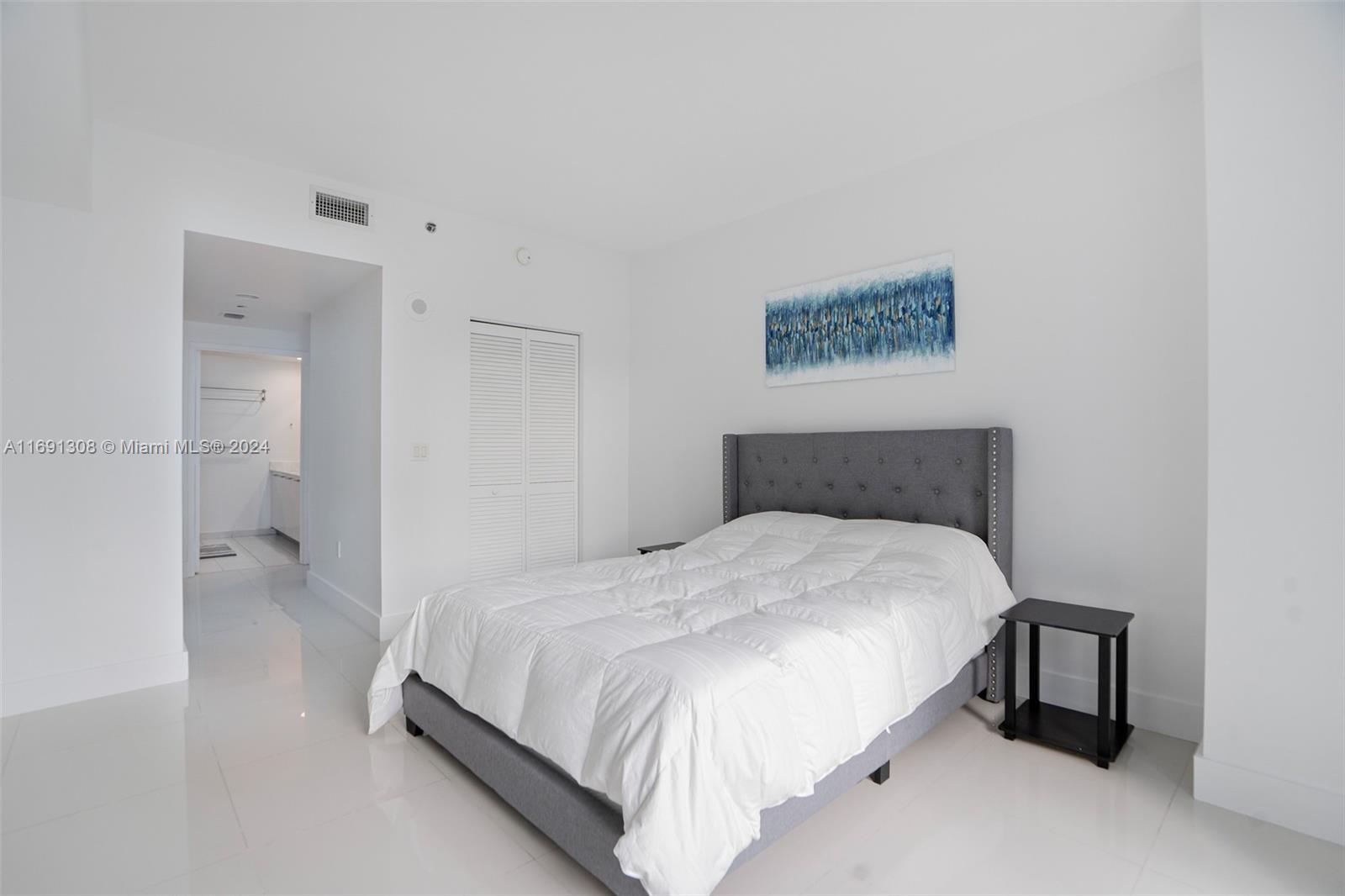 951 Brickell Ave # 1510