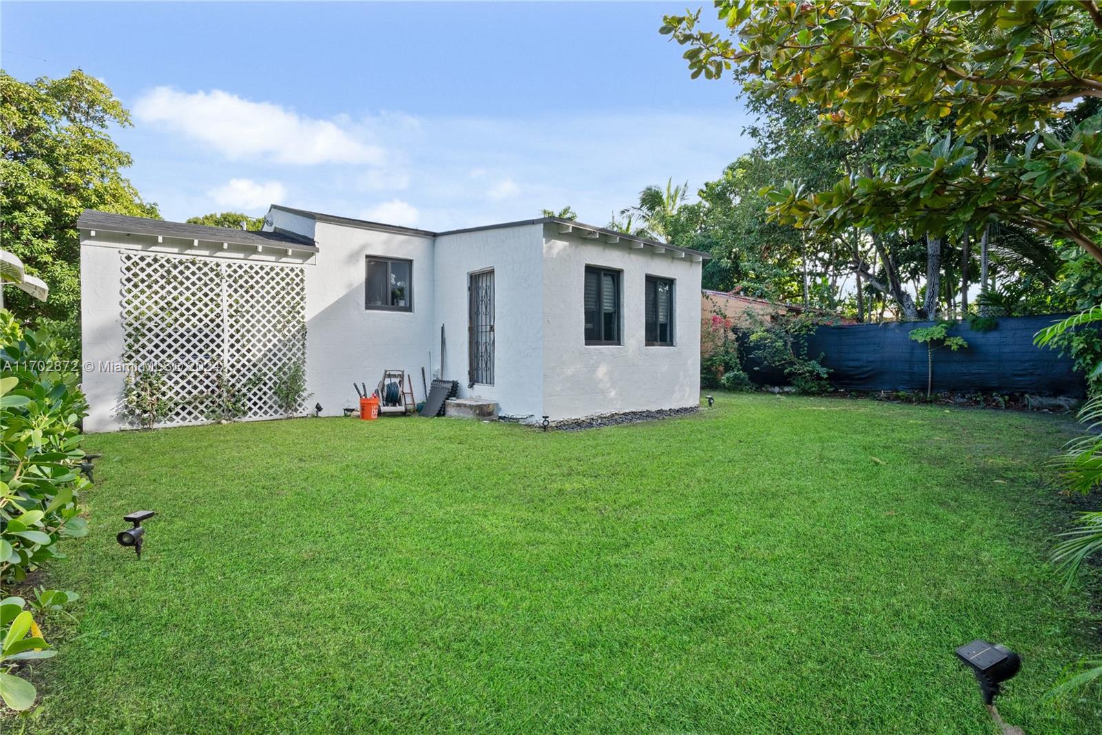 1420 NW 39th St