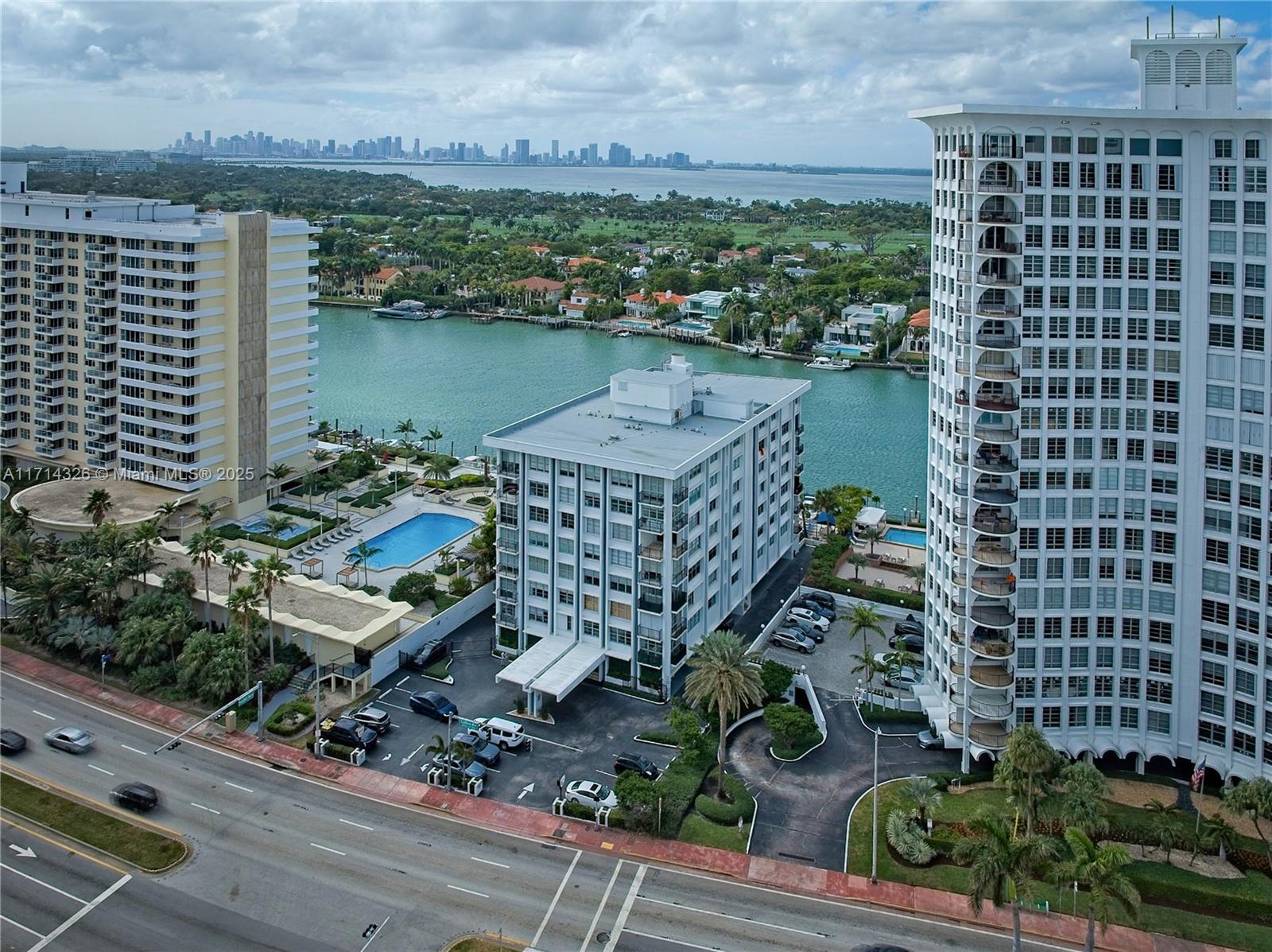 5640 Collins Ave # 6C