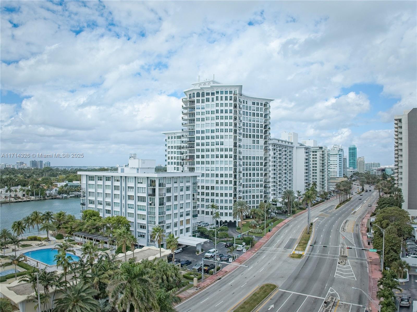 5640 Collins Ave # 6C