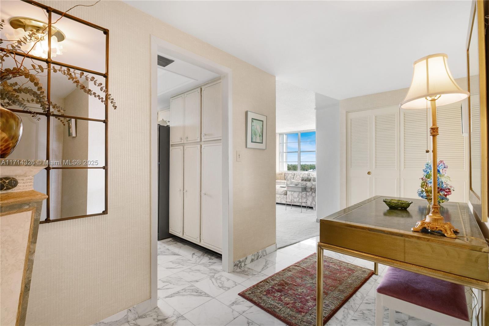 5640 Collins Ave # 6C