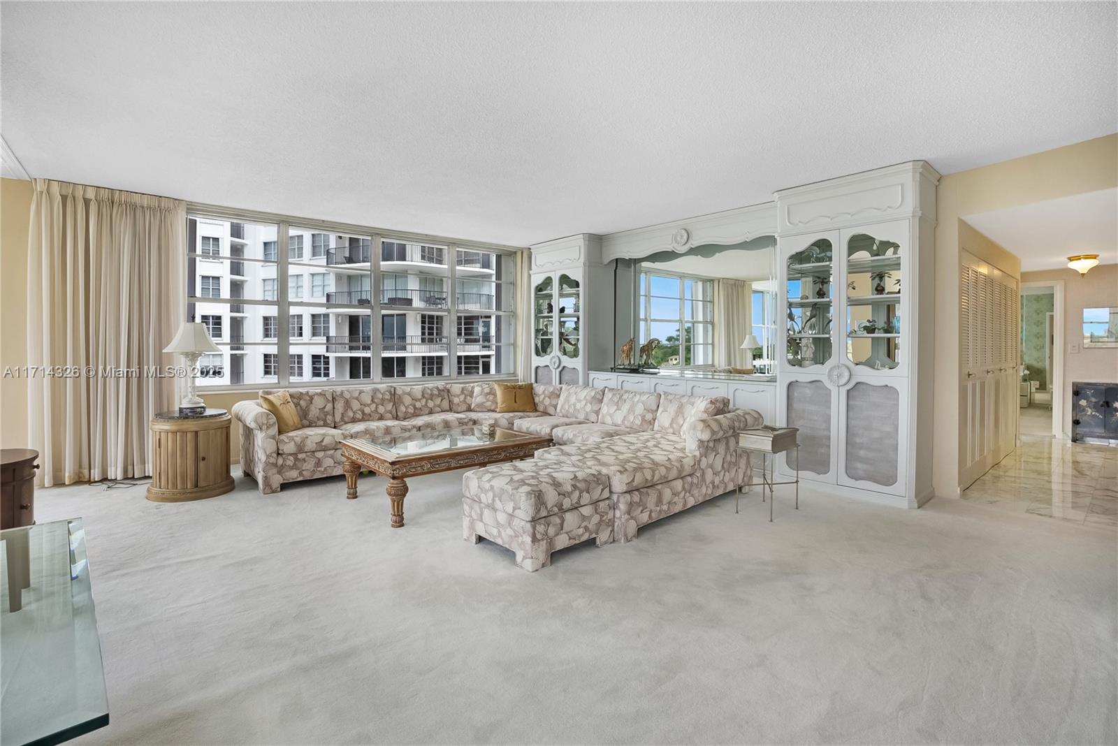 5640 Collins Ave # 6C