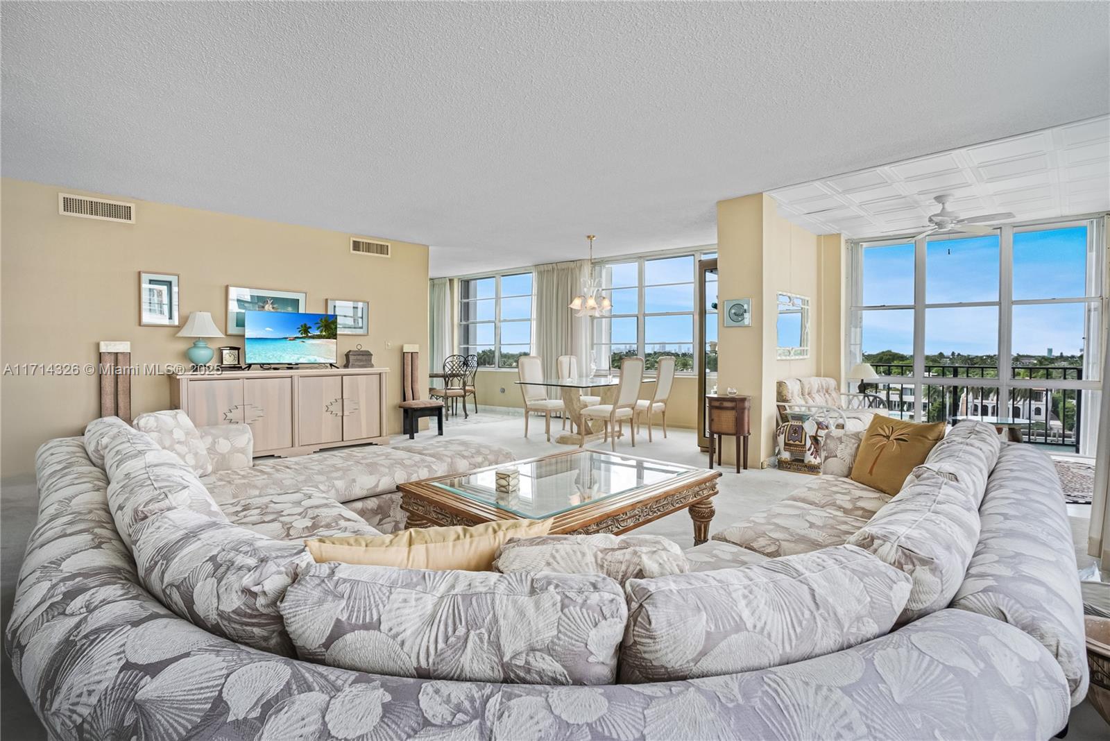 5640 Collins Ave # 6C