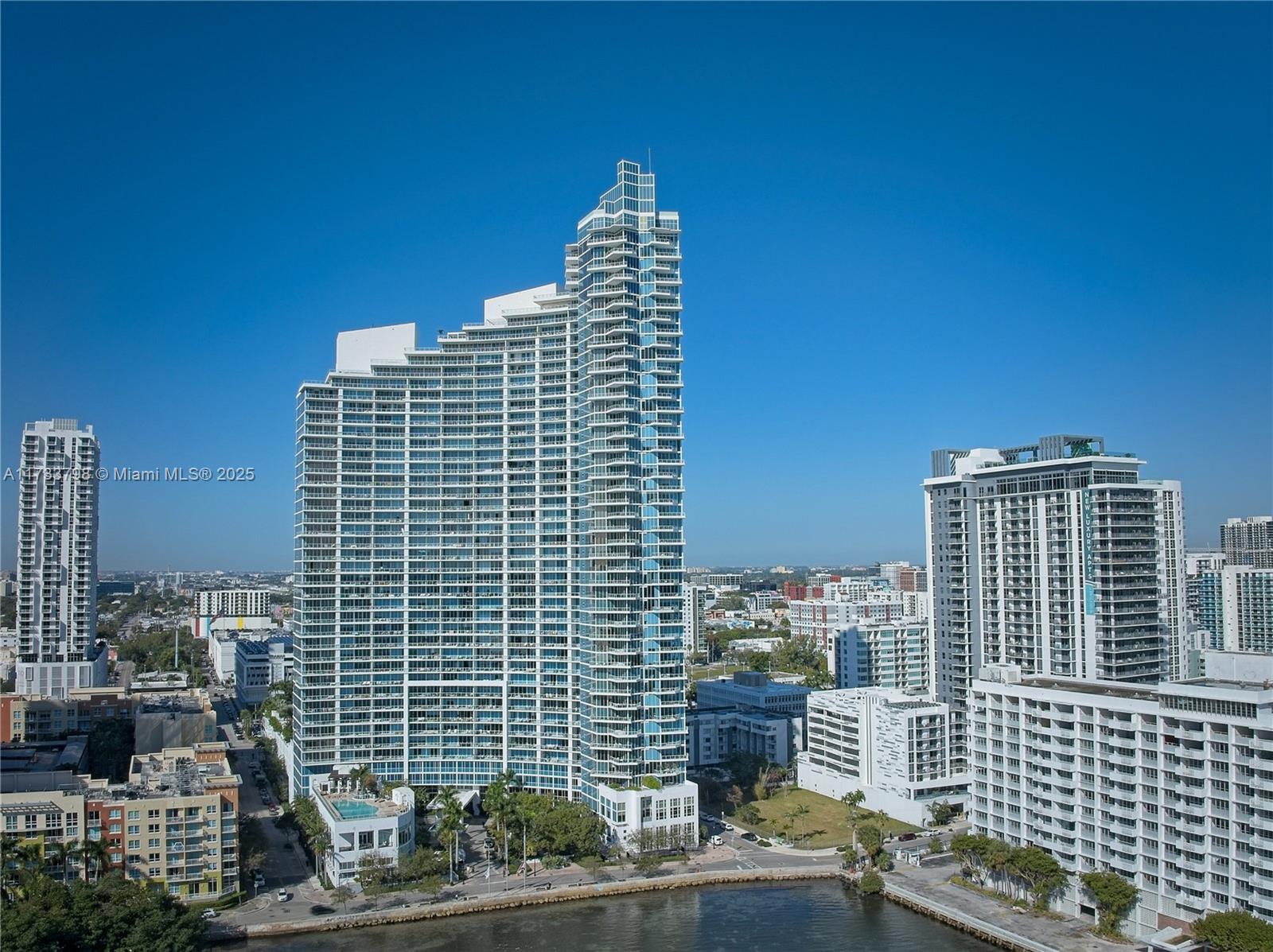 2020 N Bayshore Dr # 2302