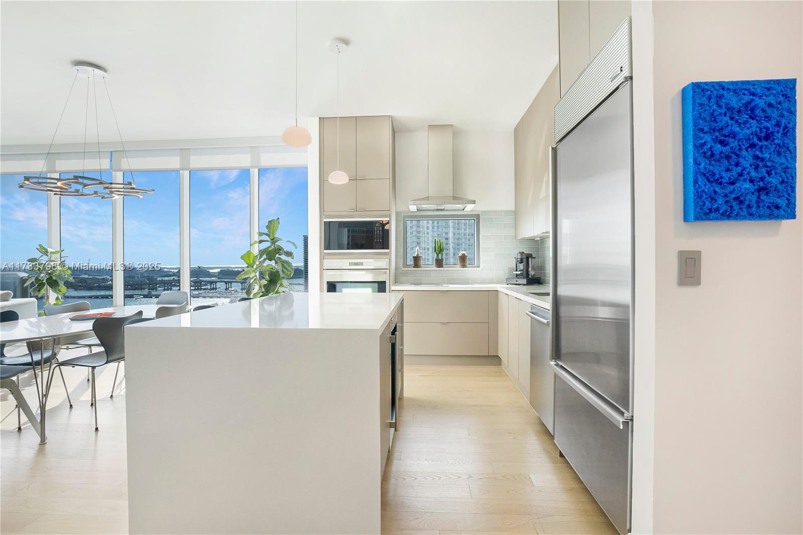 2020 N Bayshore Dr # 2302