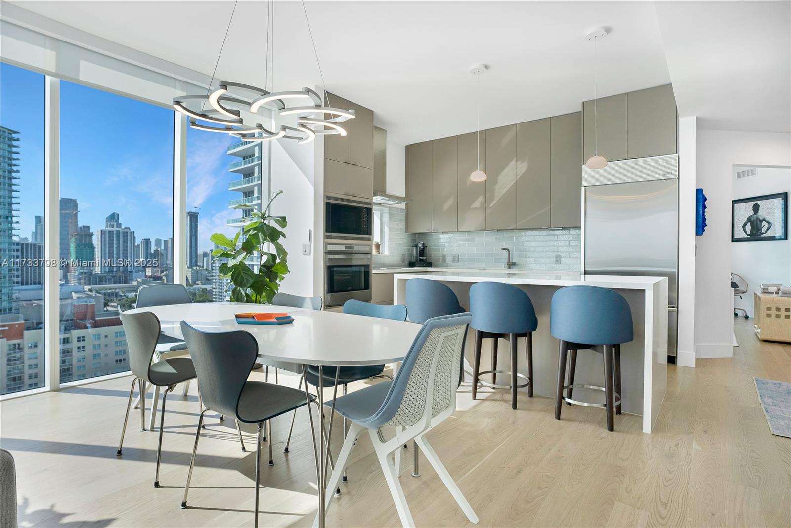 2020 N Bayshore Dr # 2302