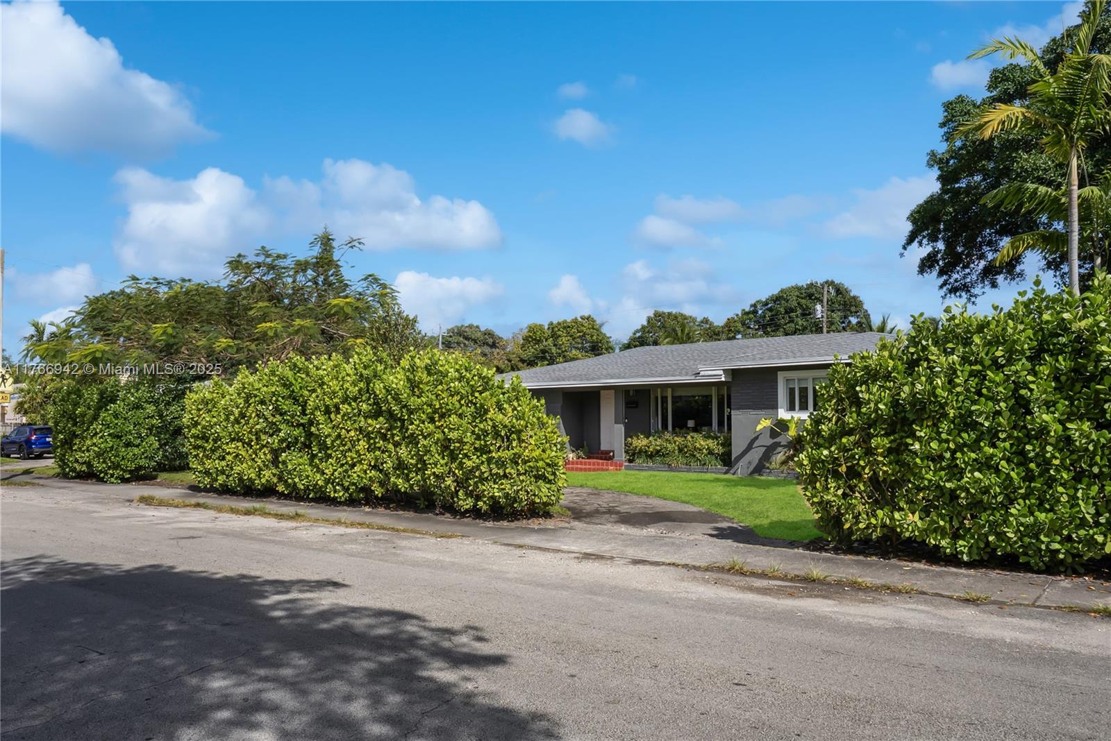 185 NW 115th St