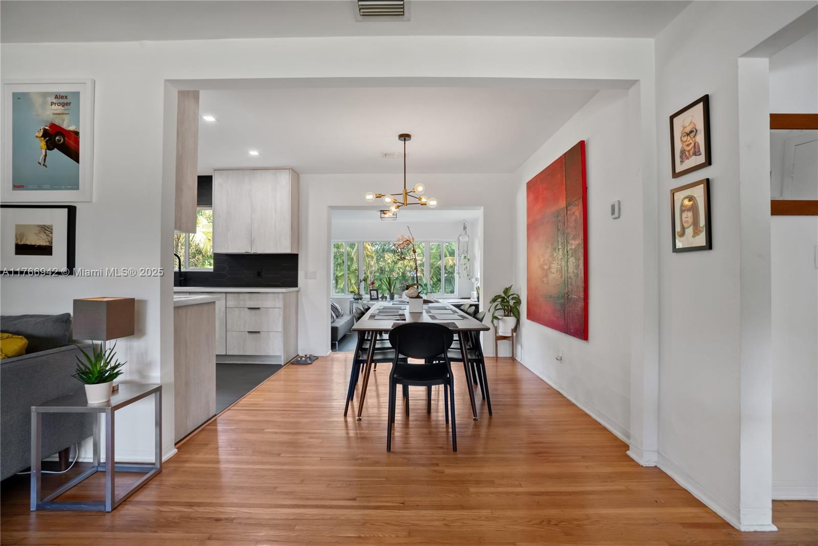 185 NW 115th St