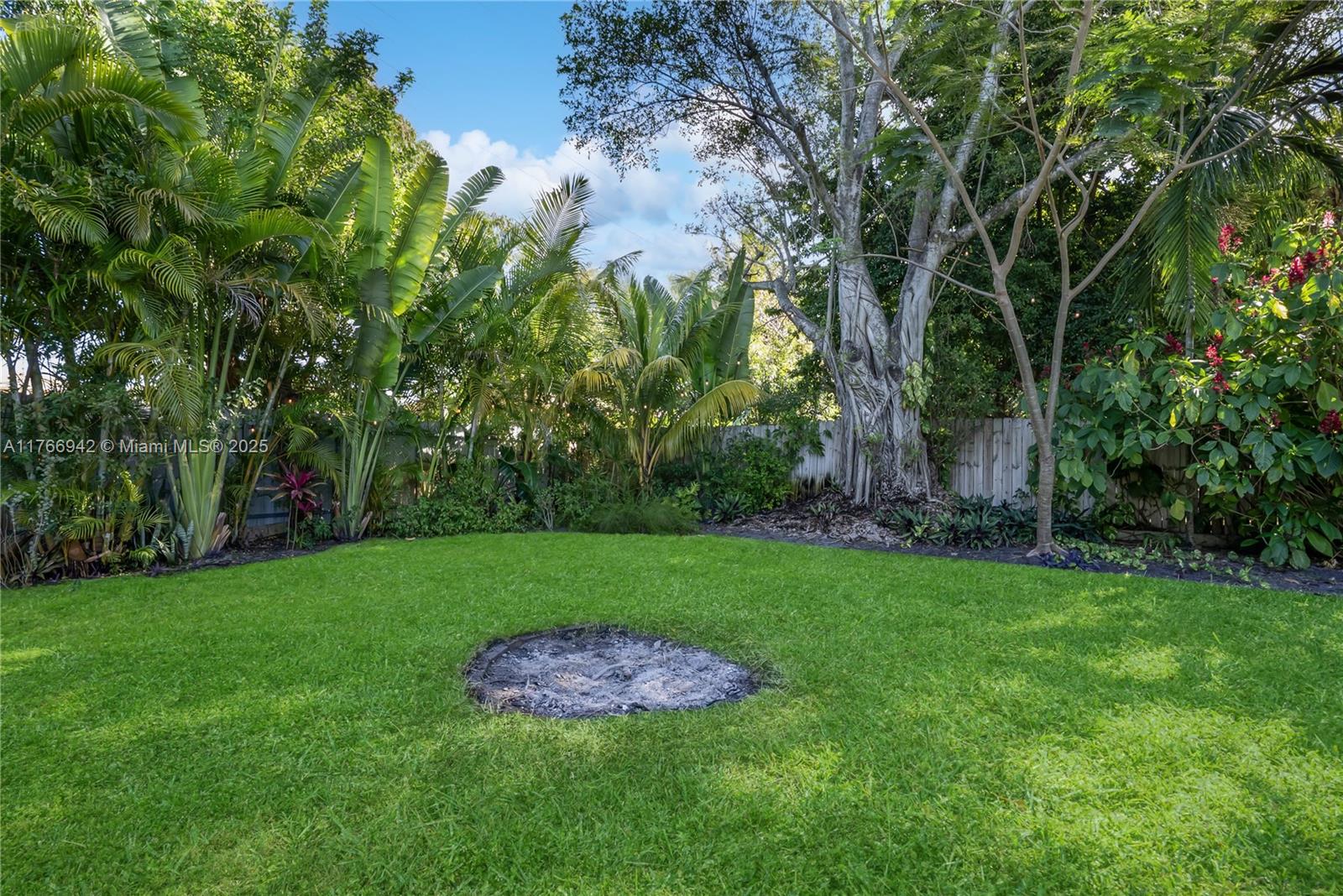 185 NW 115th St