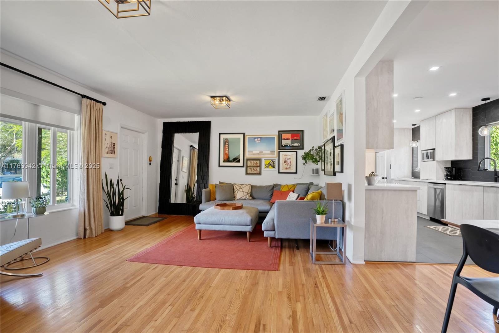 185 NW 115th St