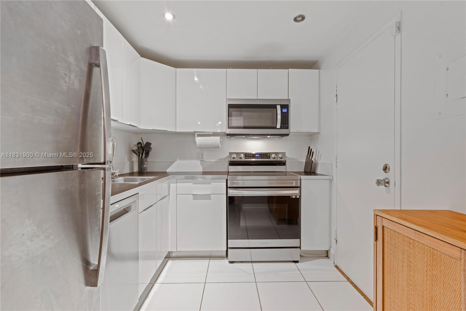 800 West Ave # 636