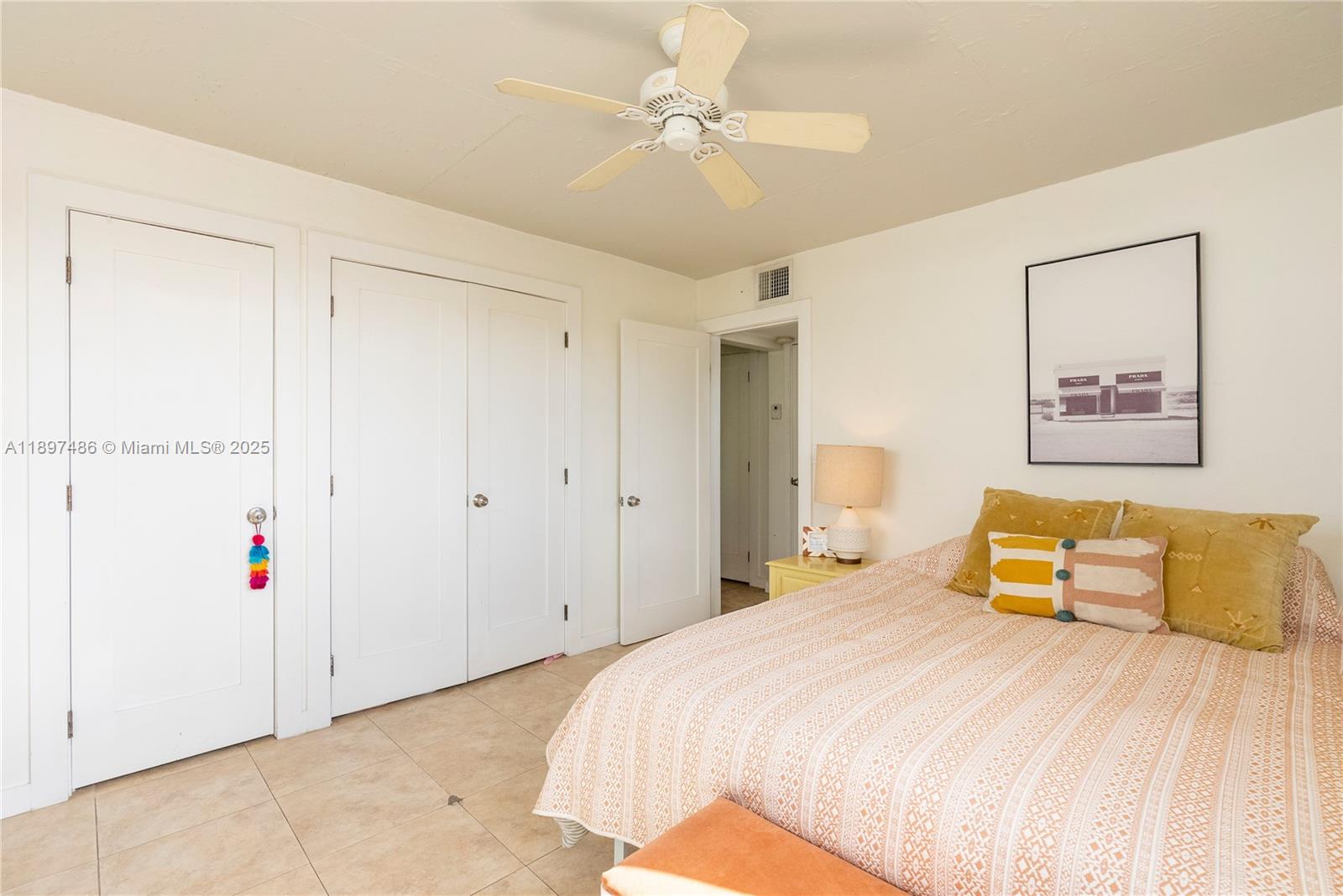 915 Jefferson Ave # 4A