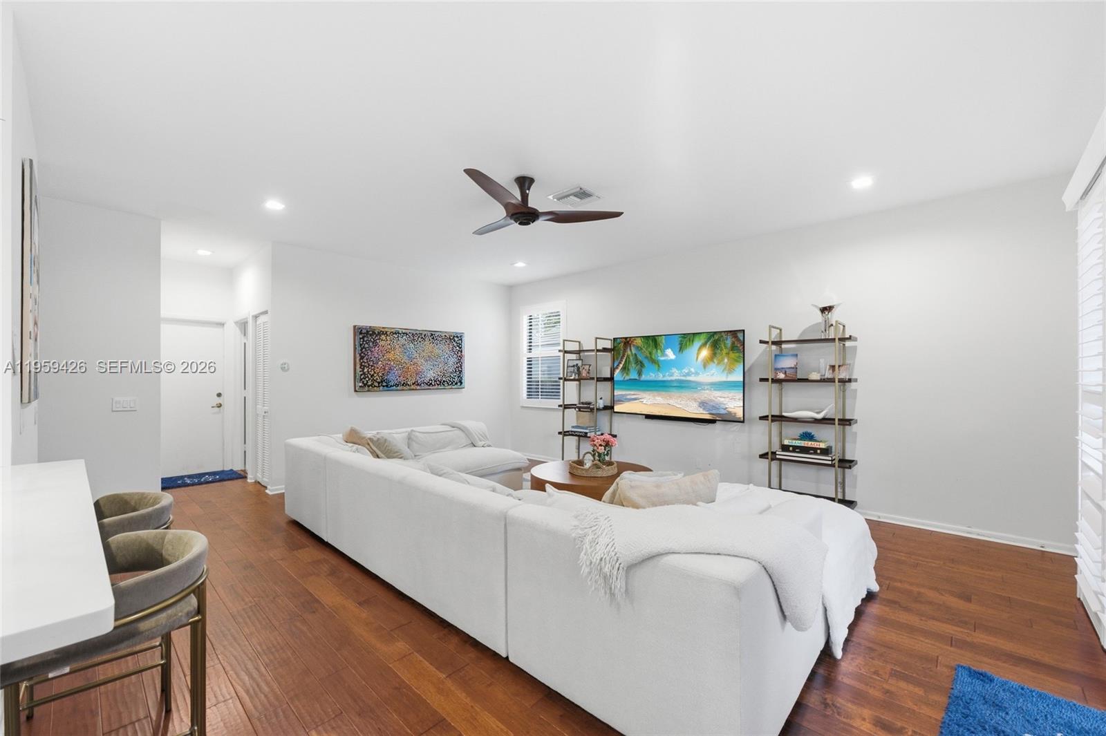 500 Cambridge Dr