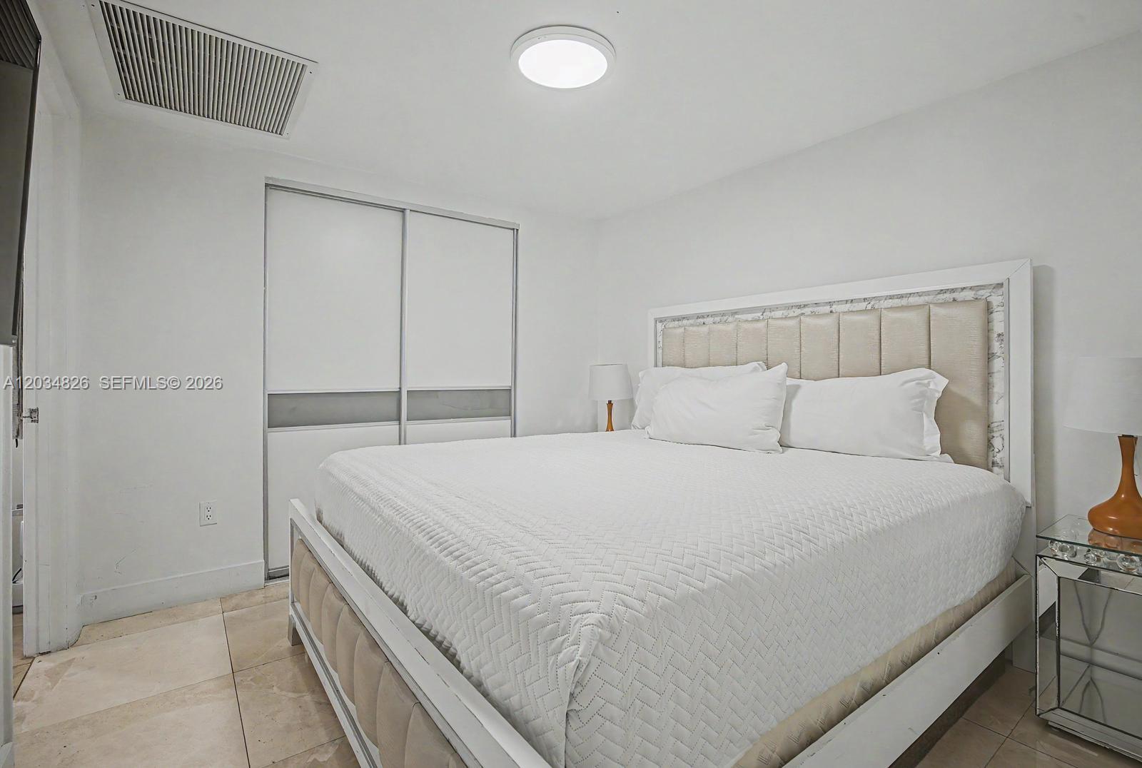 485 Brickell Ave # 2209
