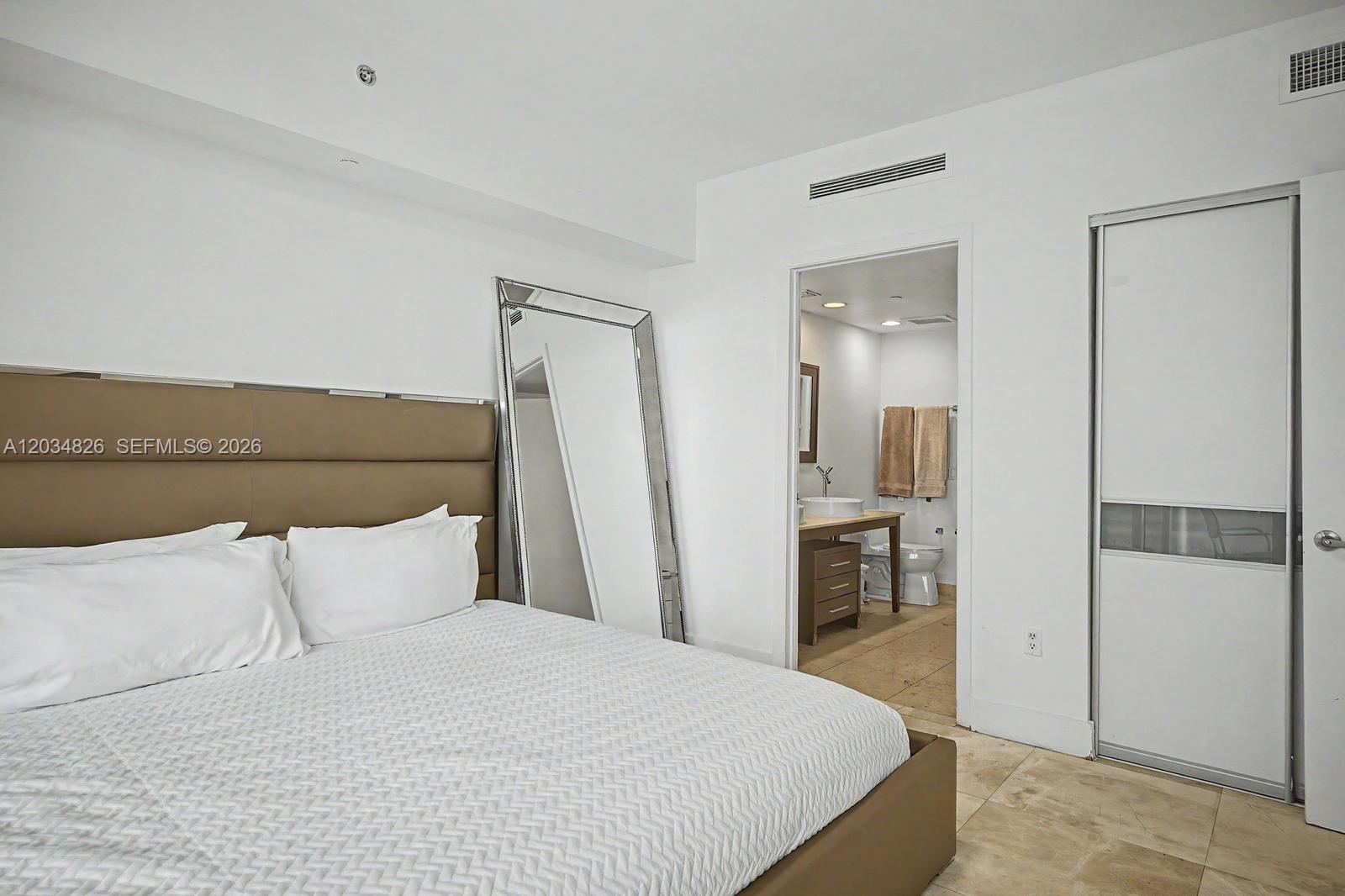 485 Brickell Ave # 2209