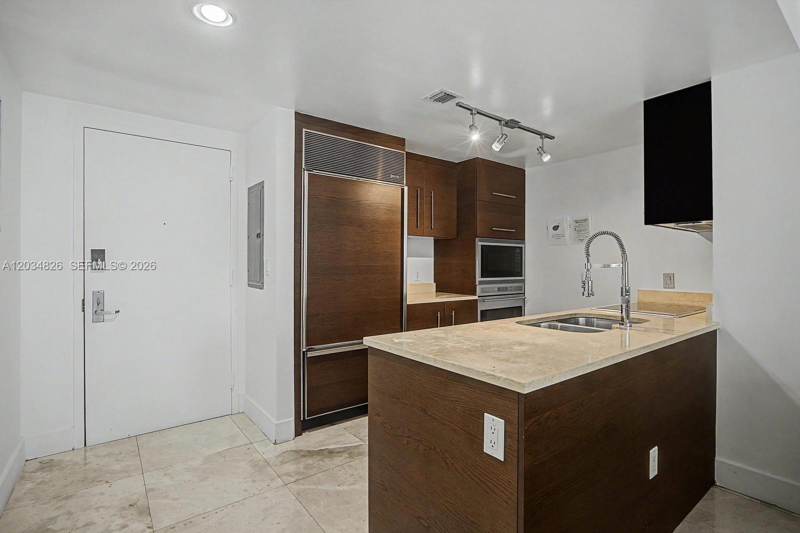 485 Brickell Ave # 2209