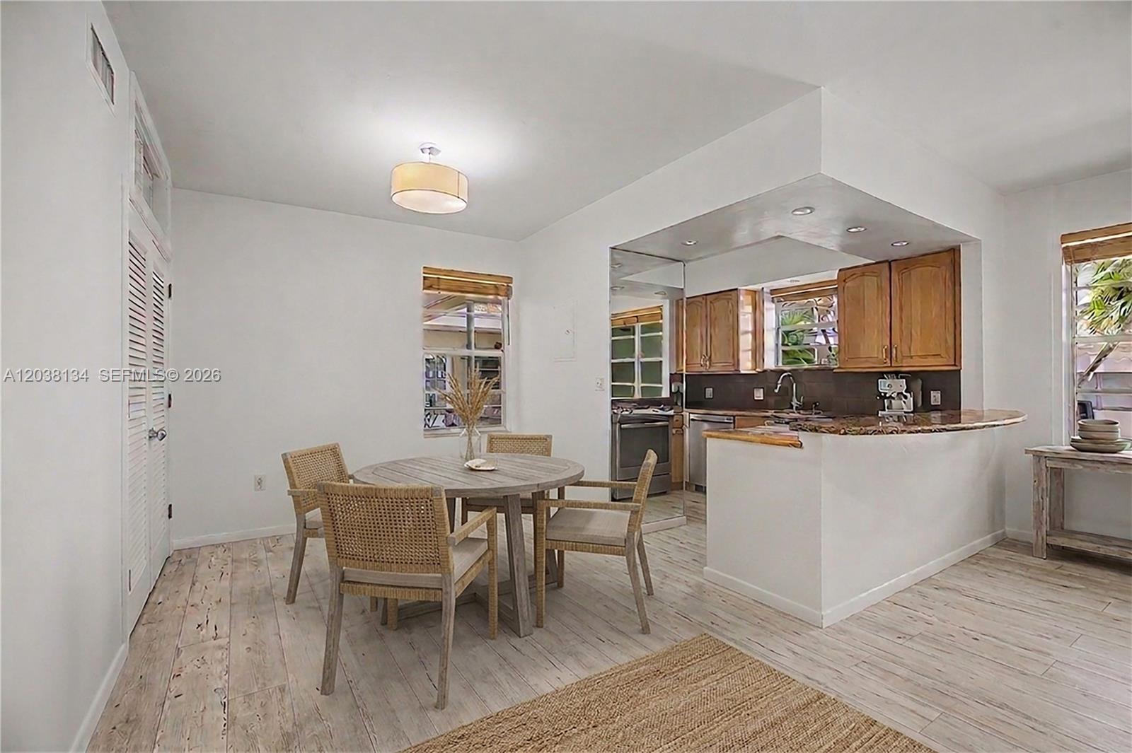 1751 Washington Ave # 1F