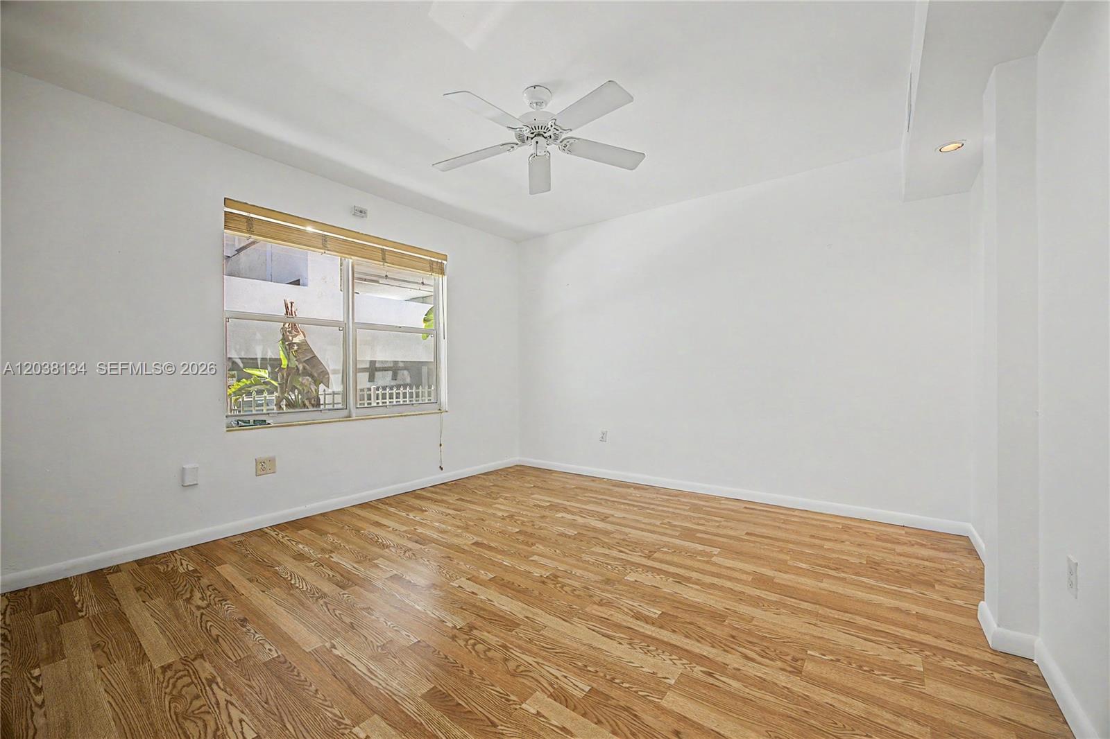 1751 Washington Ave # 1F