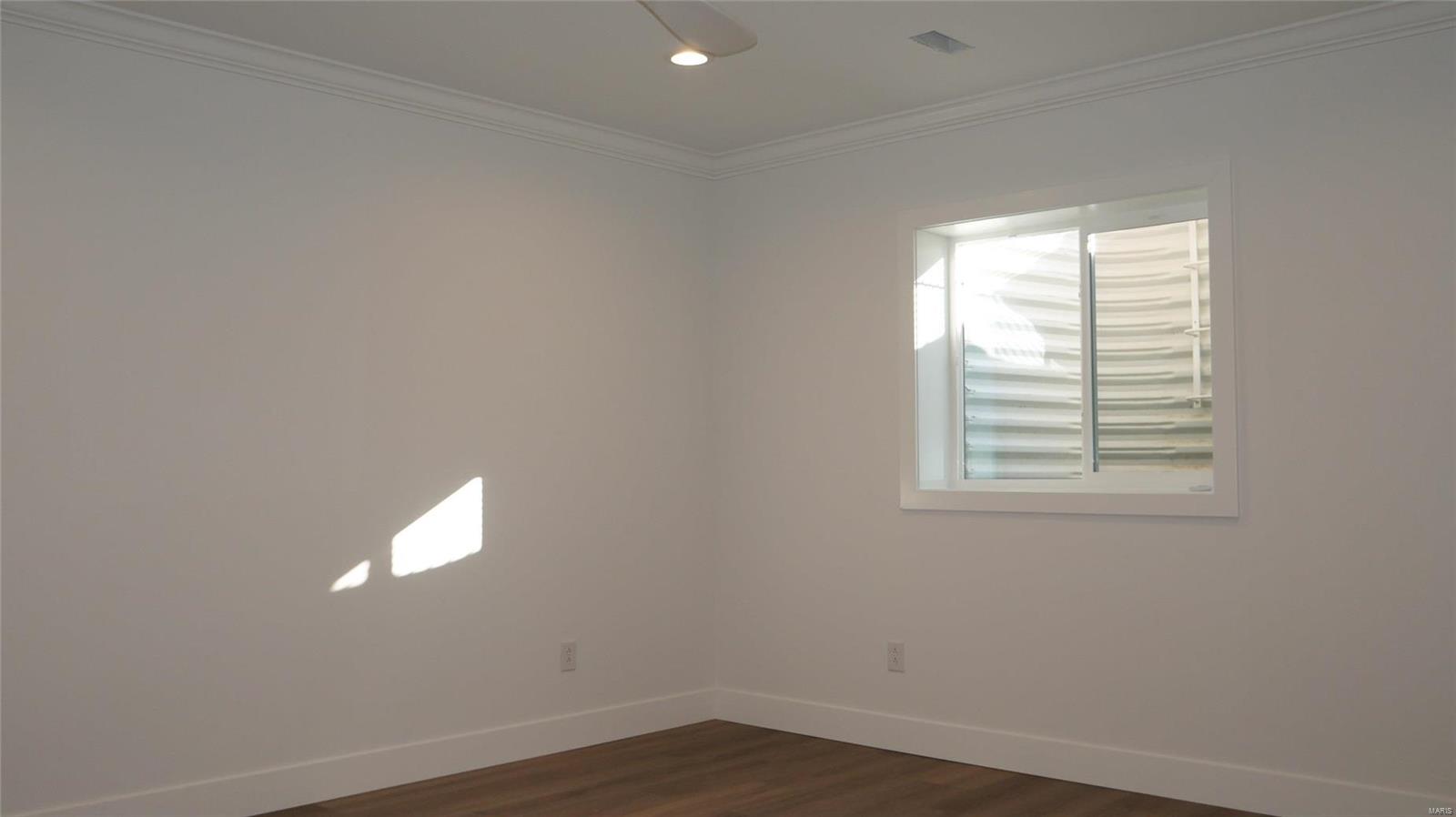 2037 Ravenel
