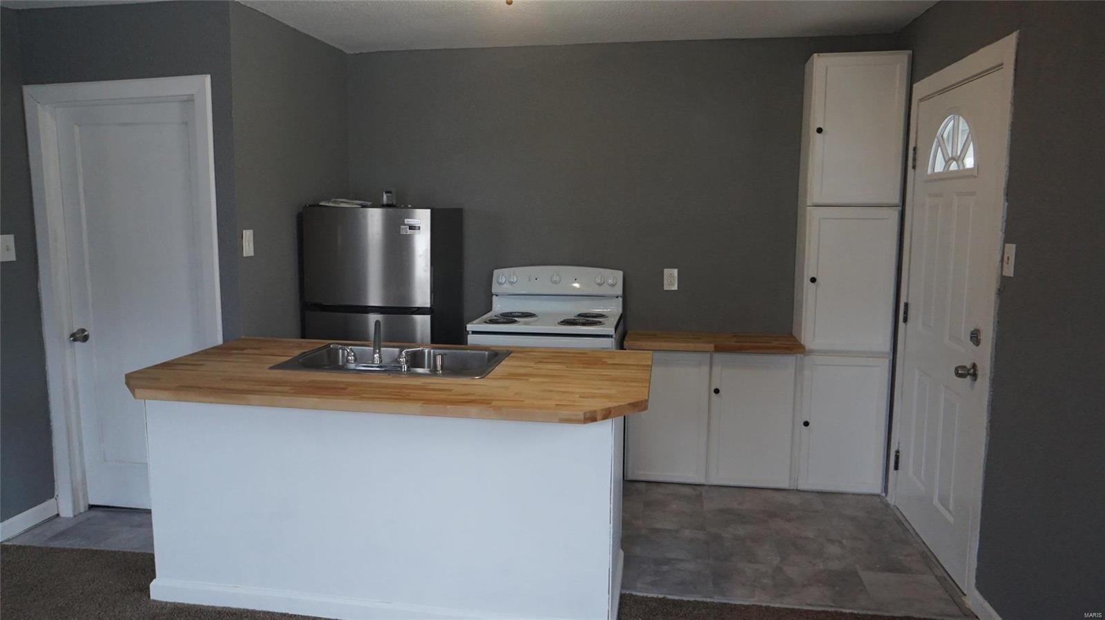 1608 Caseyville Avenue