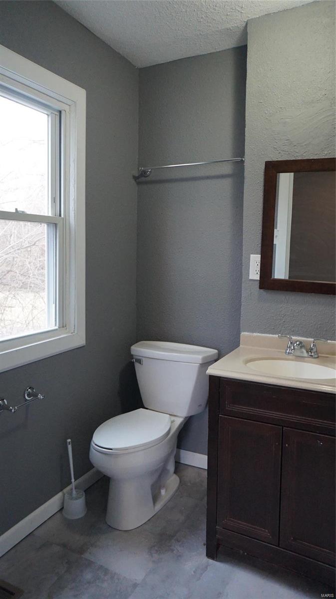 1608 Caseyville Avenue