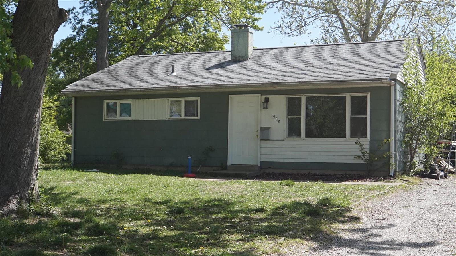 804 Royal Heights Road