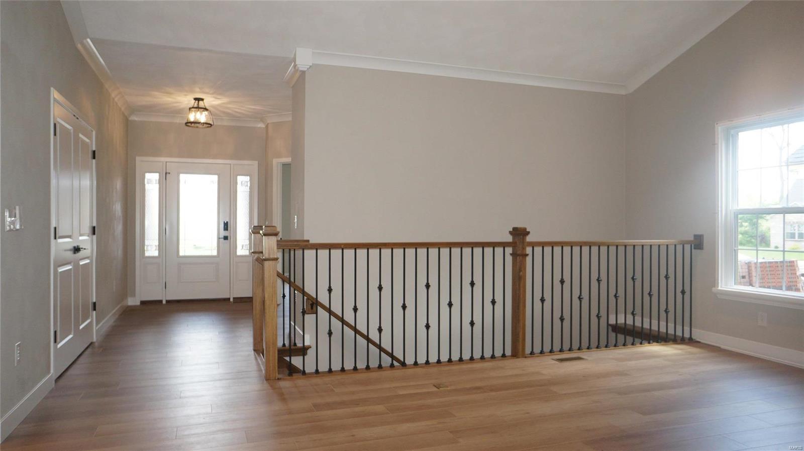 2044 Ravenel