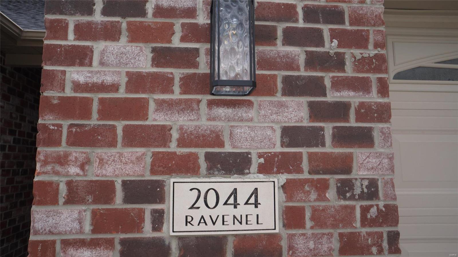 2044 Ravenel