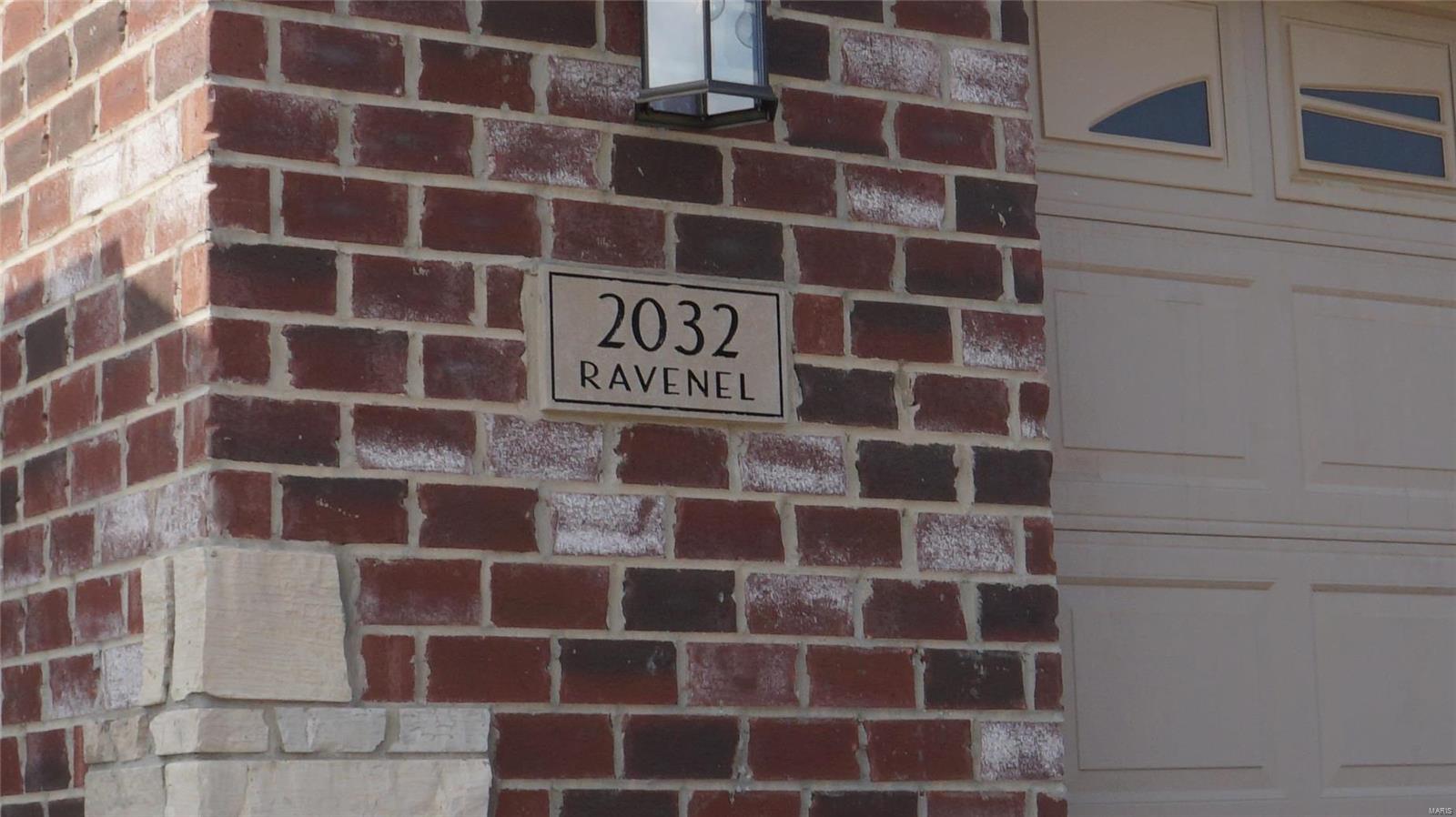 2032 Ravenel