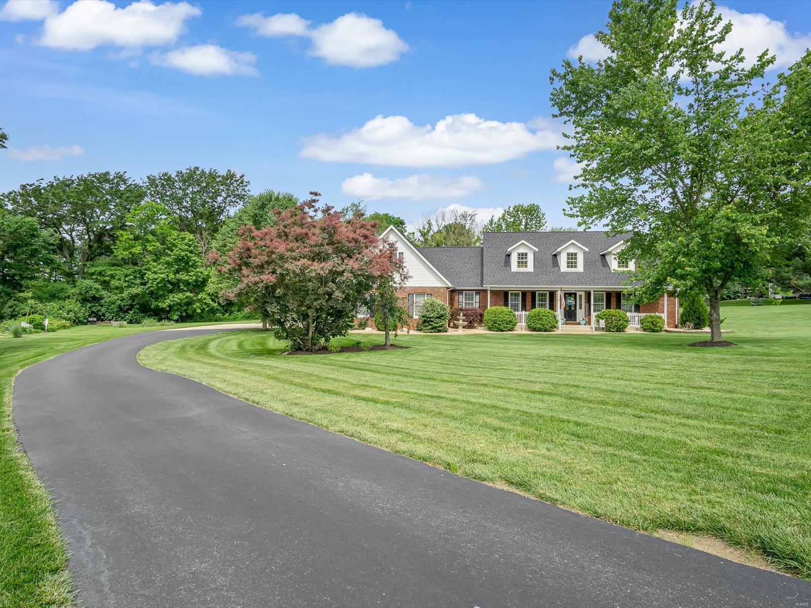 6 Country Lakes Lane