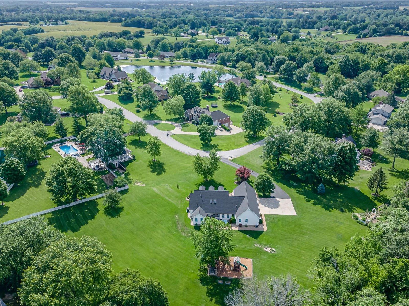 6 Country Lakes Lane