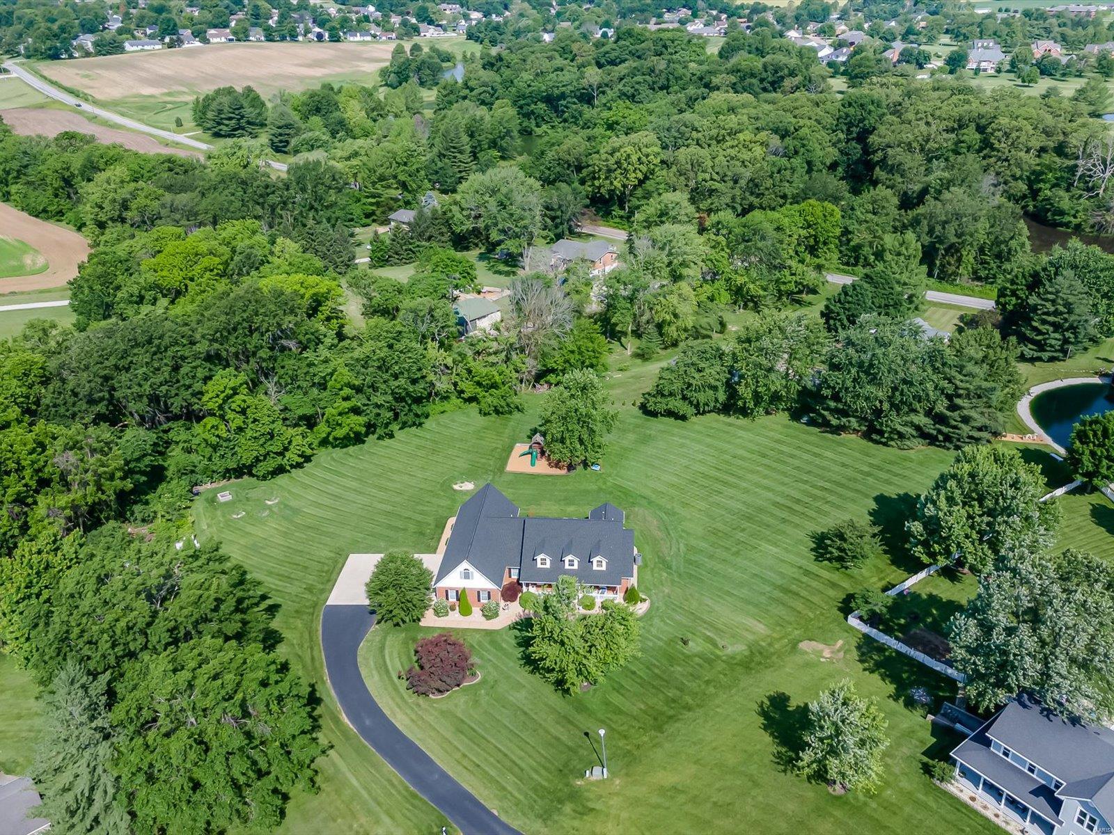 6 Country Lakes Lane