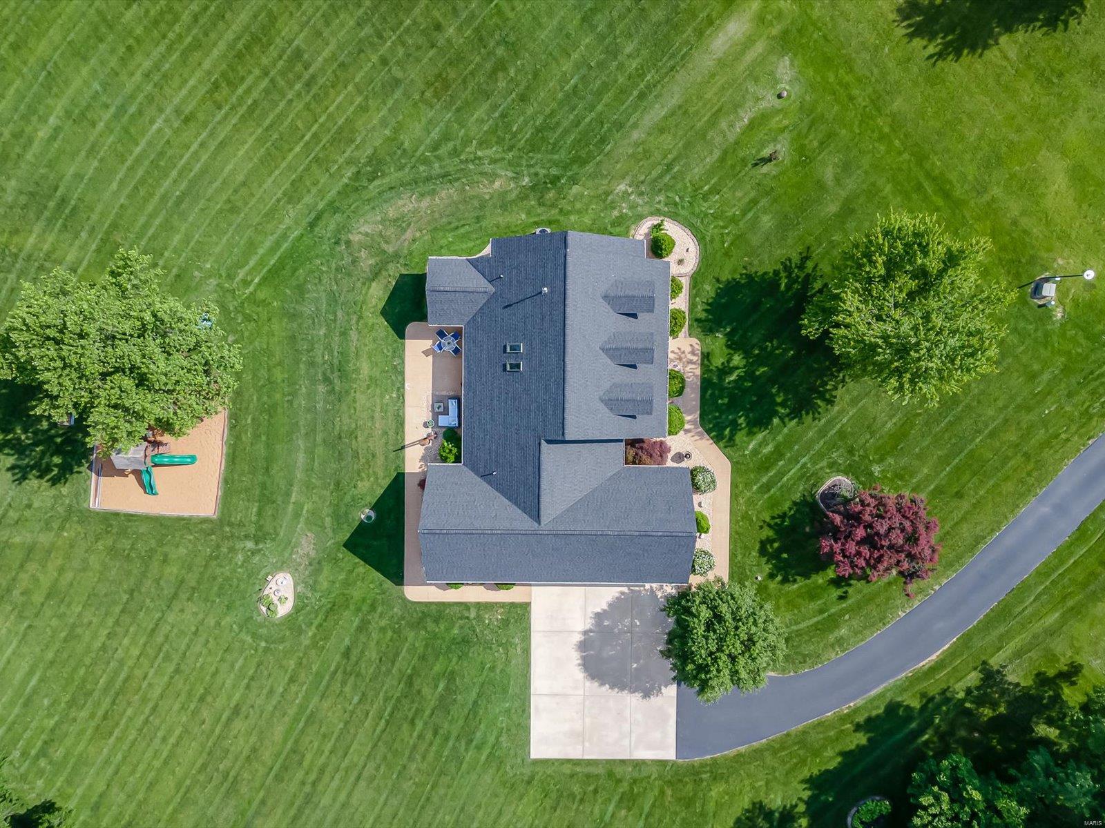 6 Country Lakes Lane