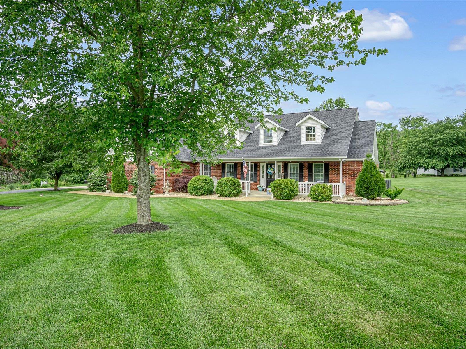 6 Country Lakes Lane