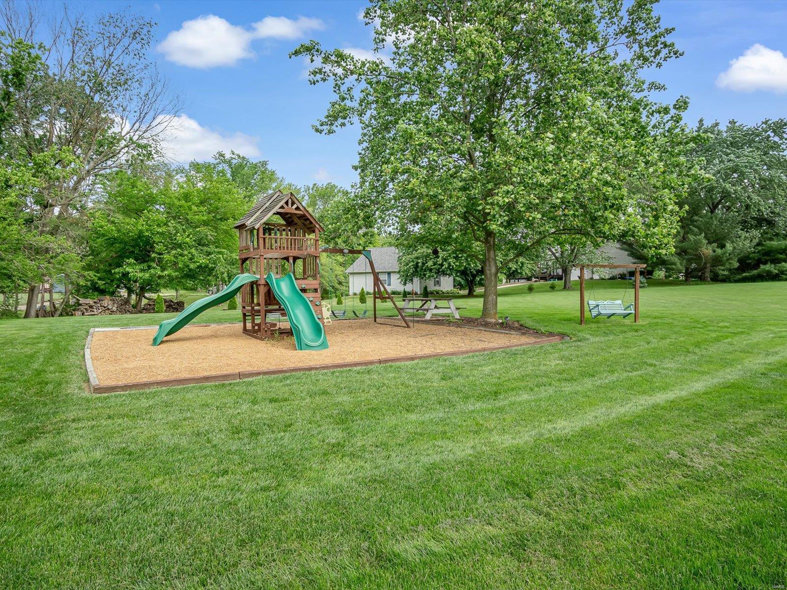 6 Country Lakes Lane