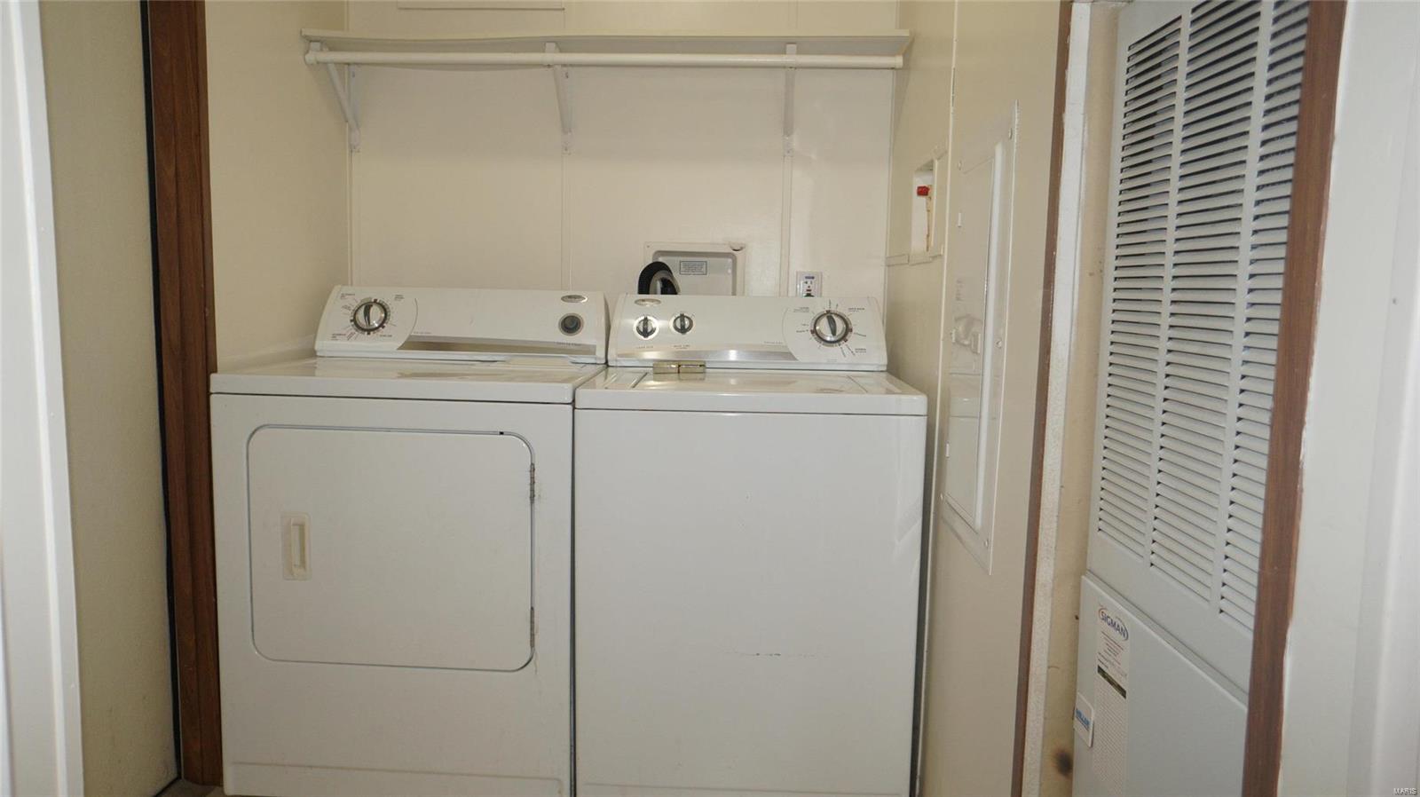 226 E Harrisonville Drive