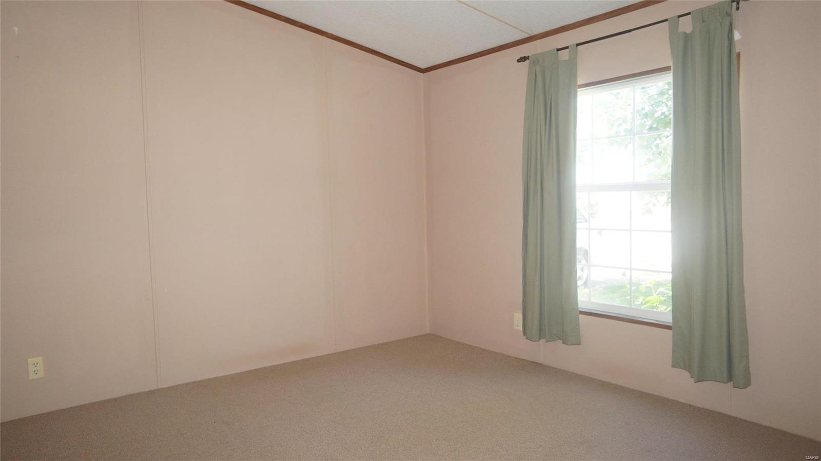 226 E Harrisonville Drive