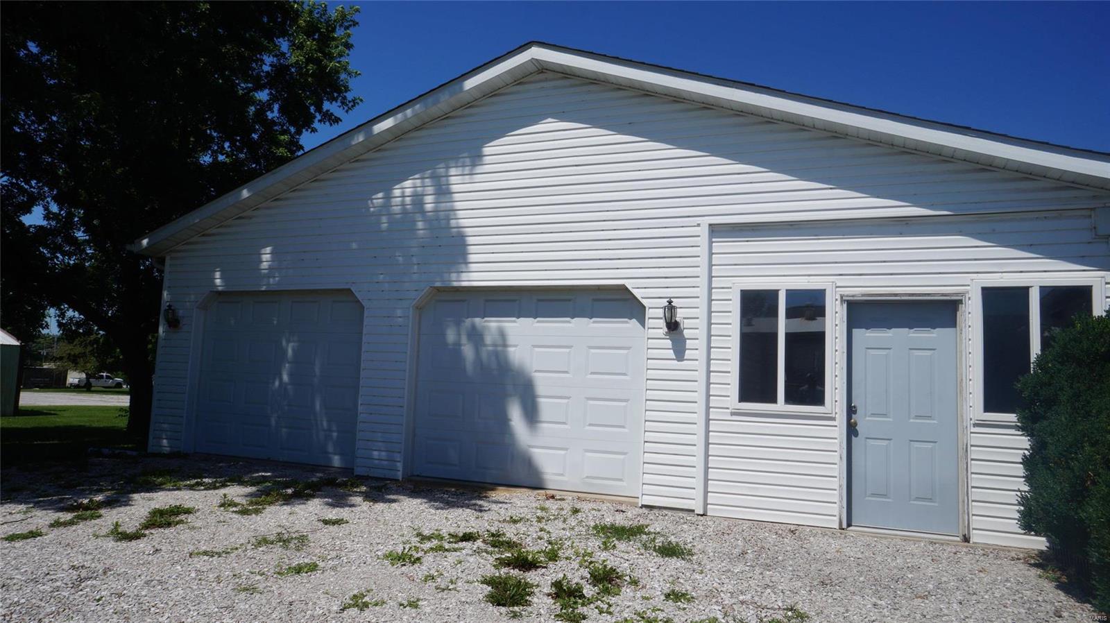 226 E Harrisonville Drive