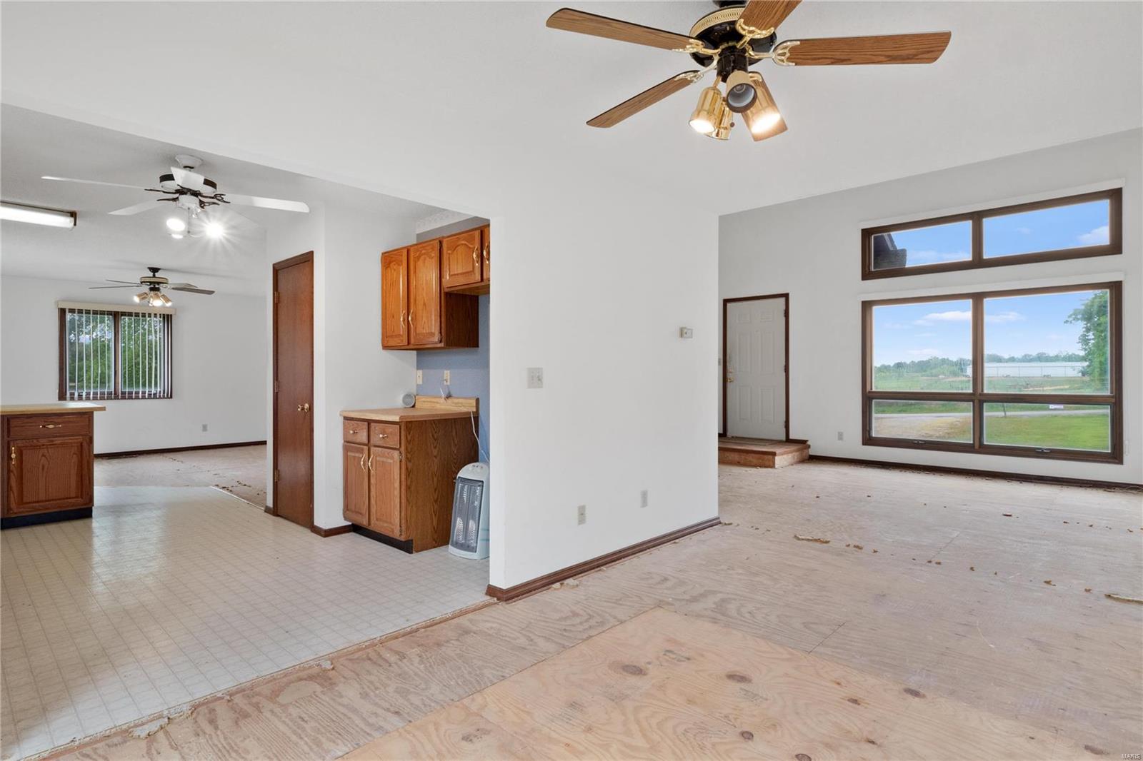 8718 Le Pere School Road