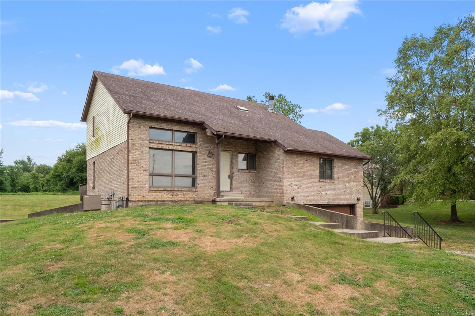 8718 Le Pere School Road