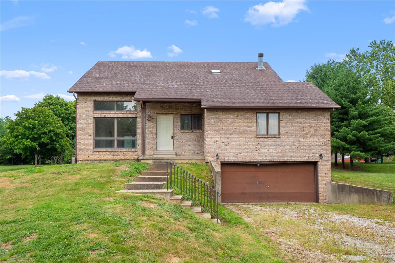 8718 Le Pere School Road