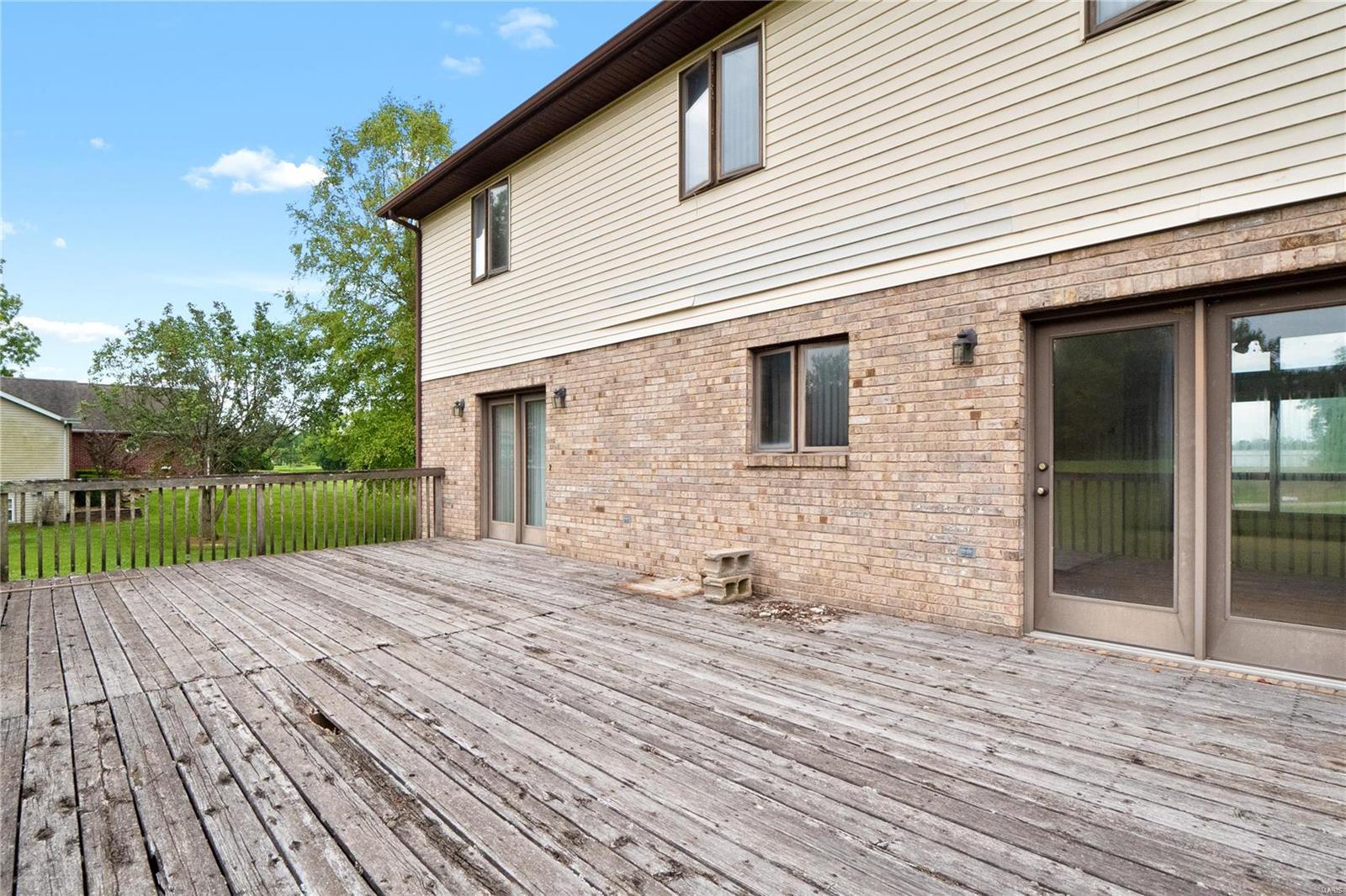 8718 Le Pere School Road