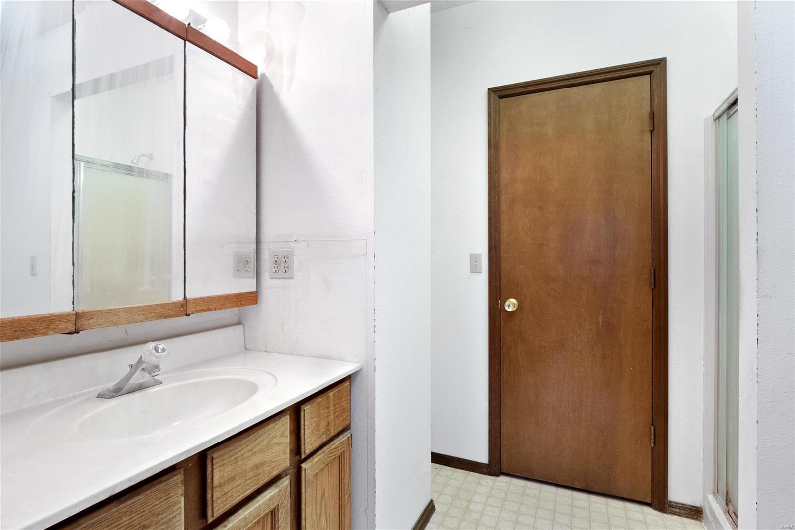 8718 Le Pere School Road