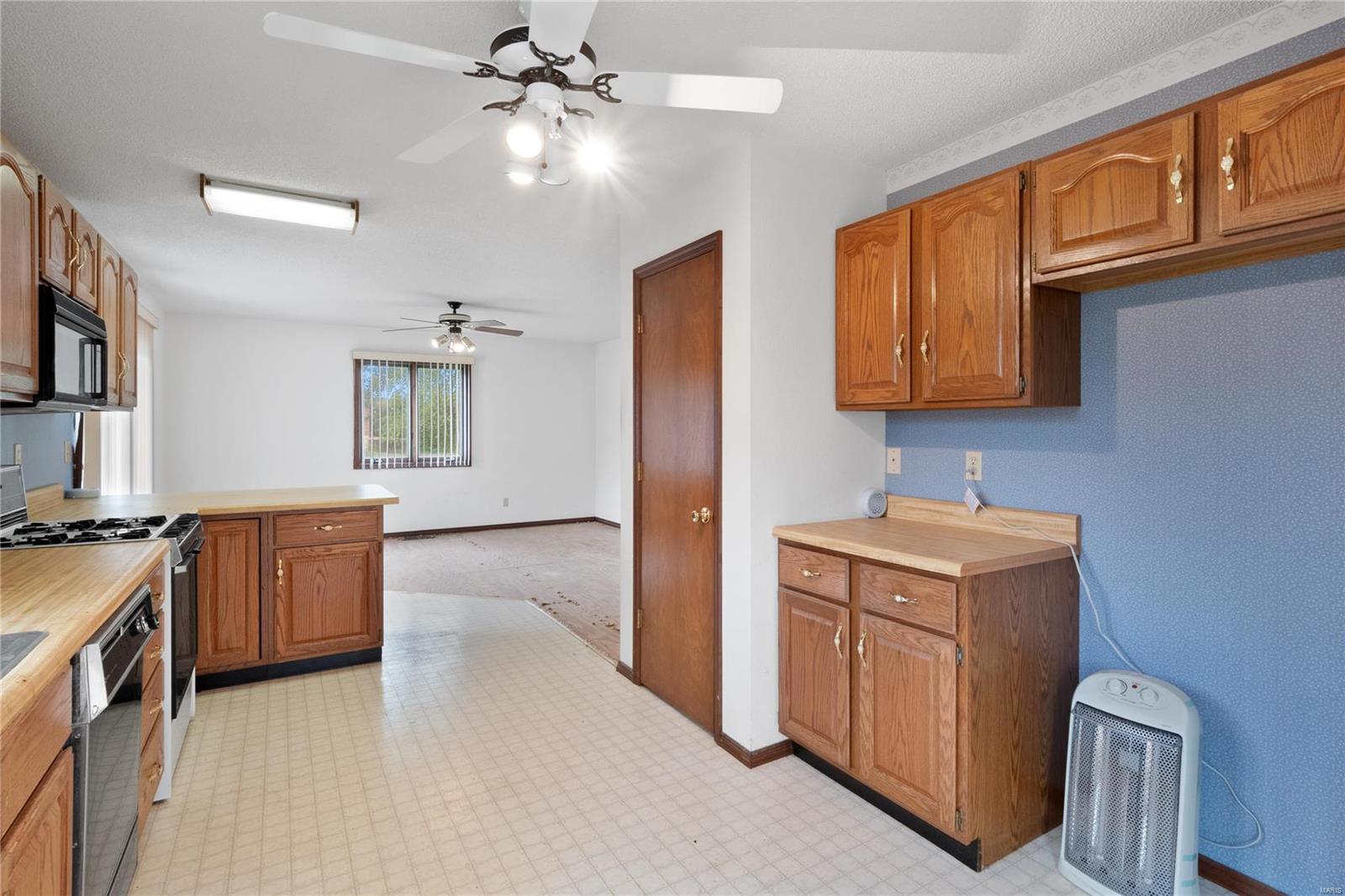 8718 Le Pere School Road