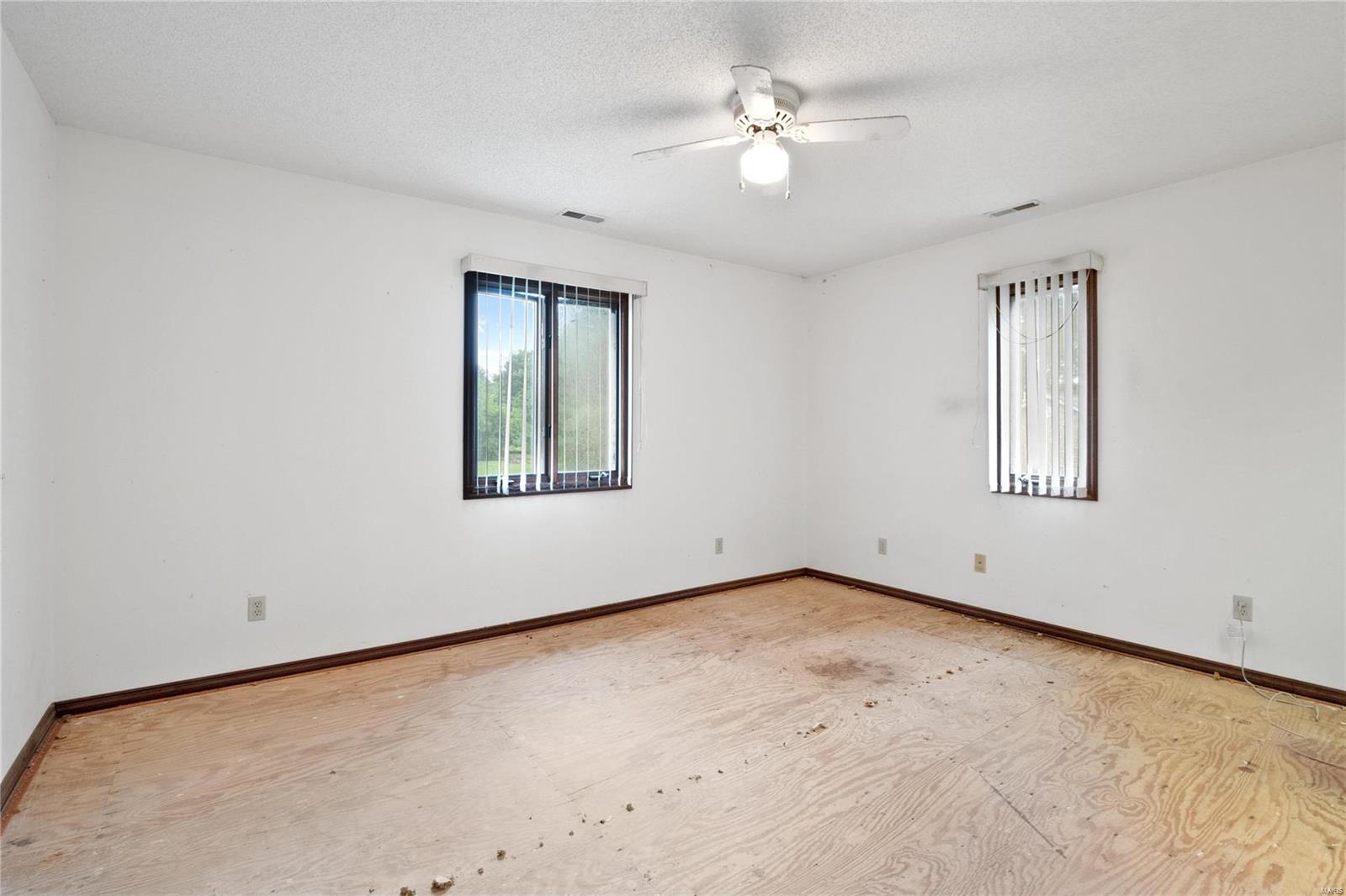 8718 Le Pere School Road