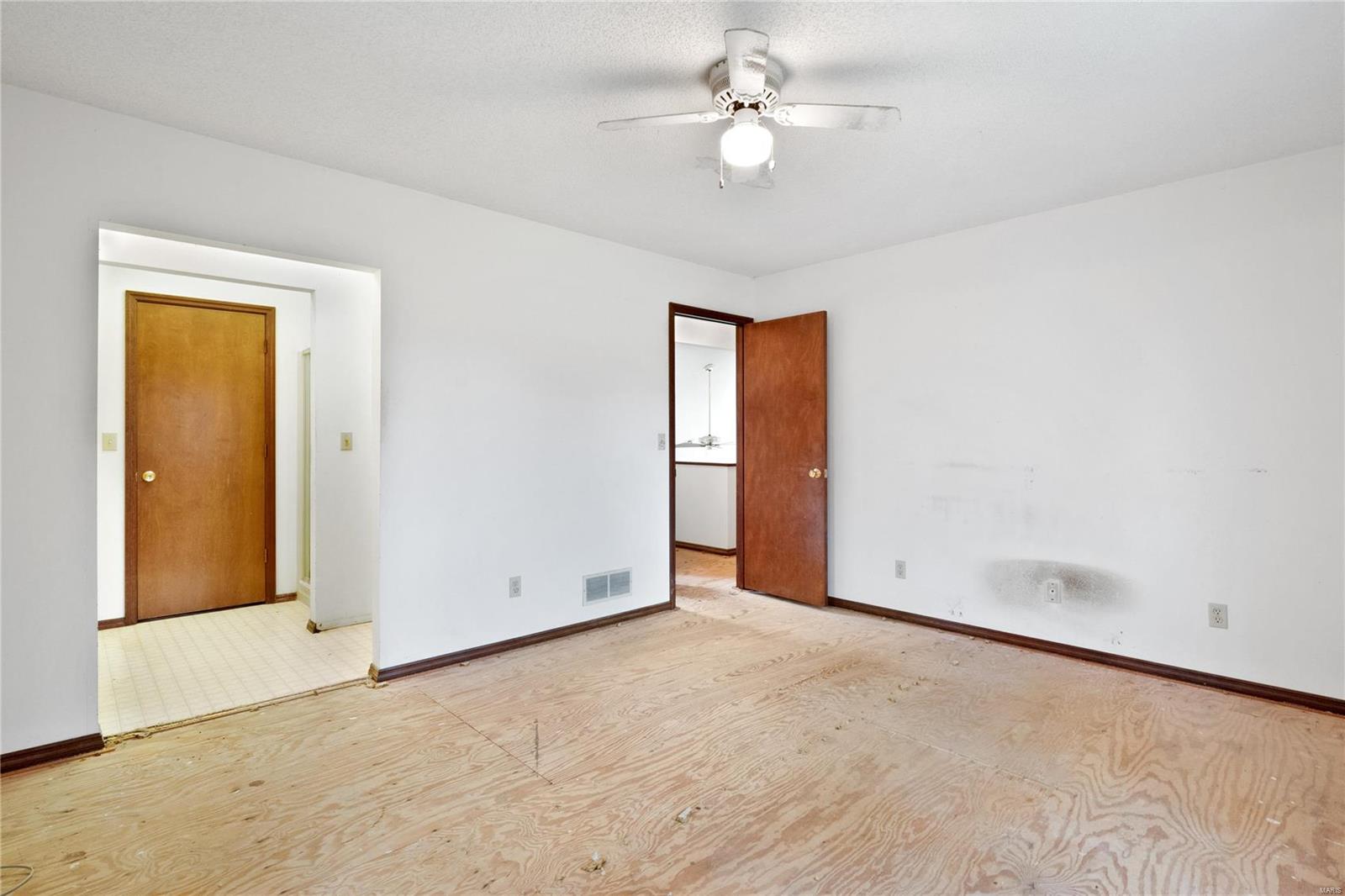 8718 Le Pere School Road