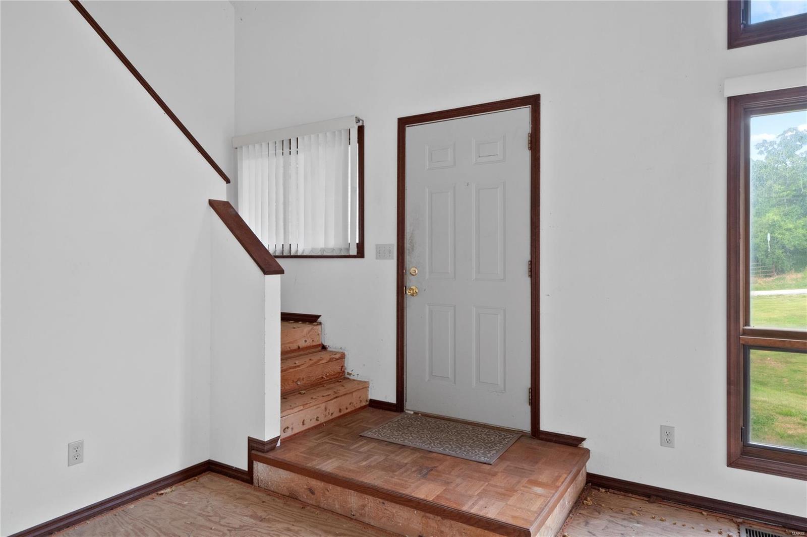 8718 Le Pere School Road