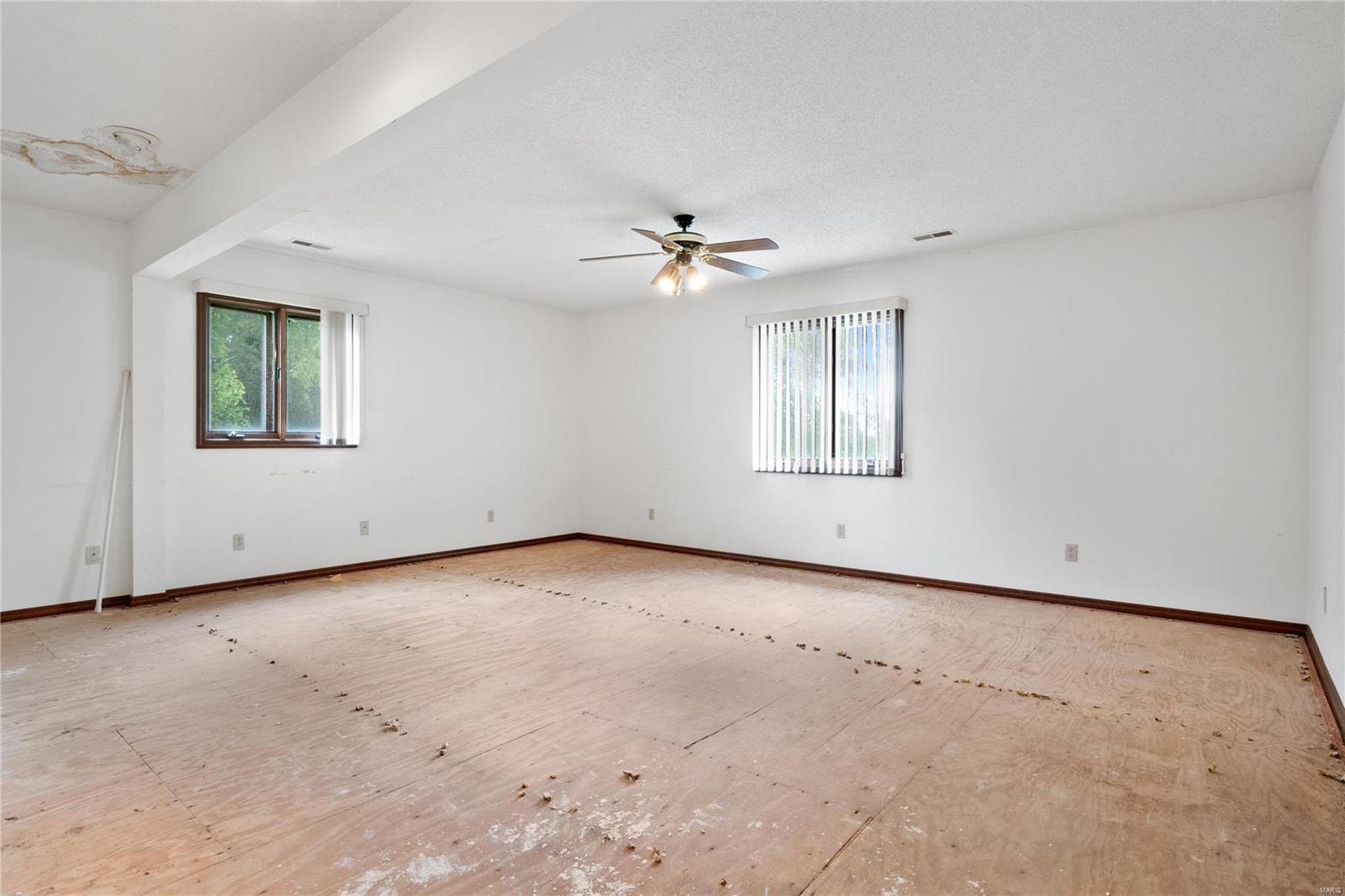 8718 Le Pere School Road